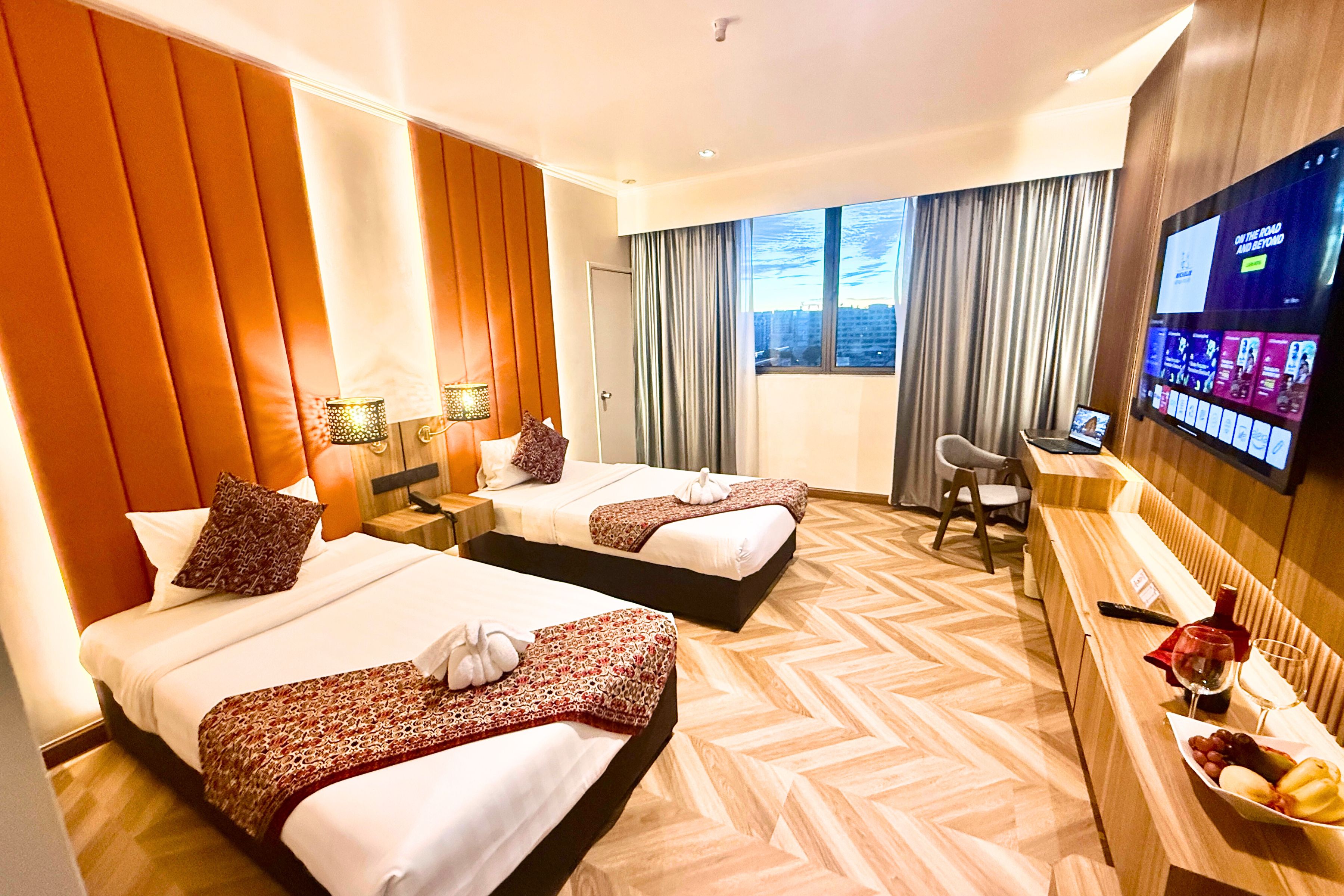 Twin Deluxe Two Beds