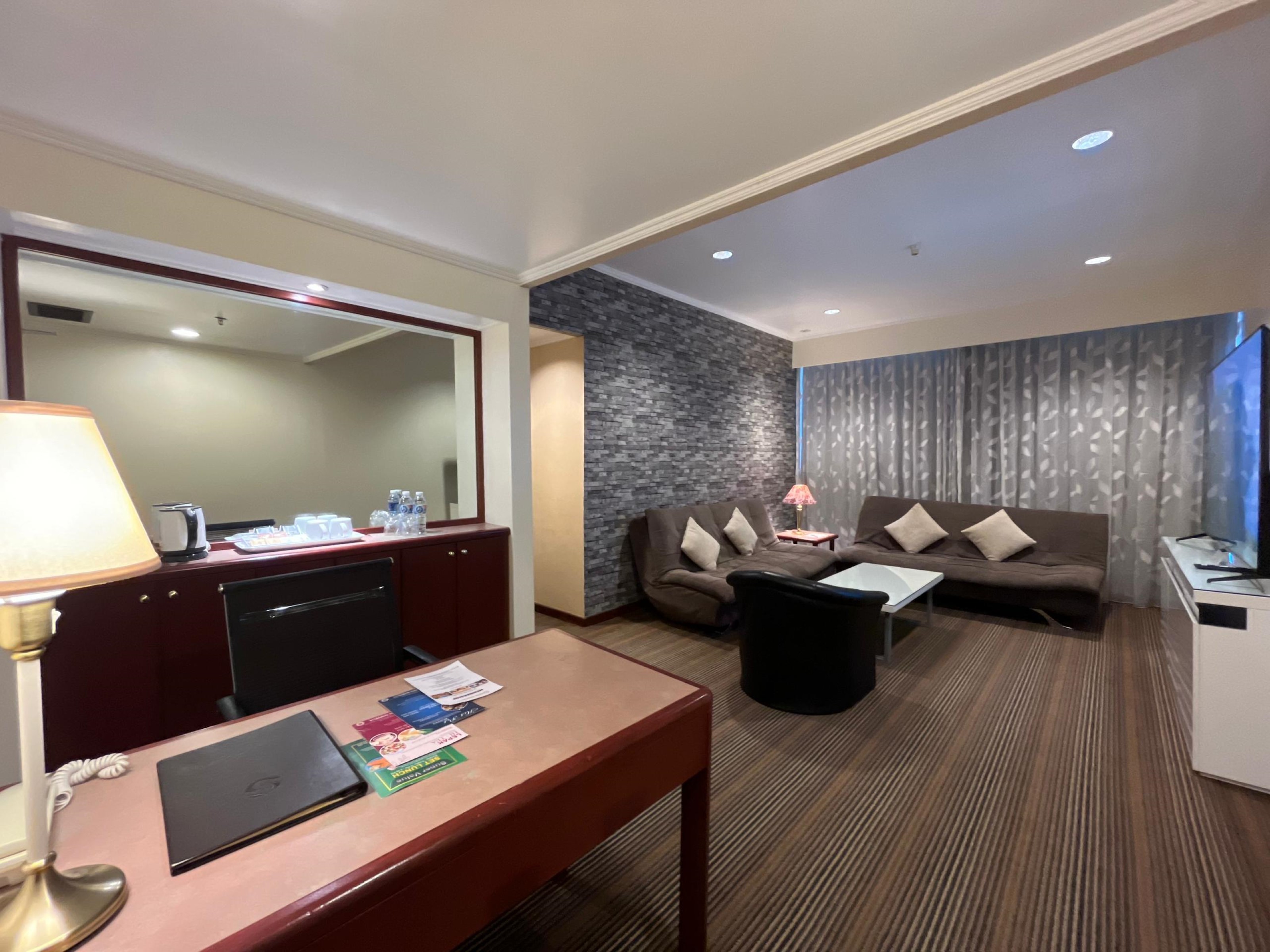 Suite Capacity 4 One Bedroom