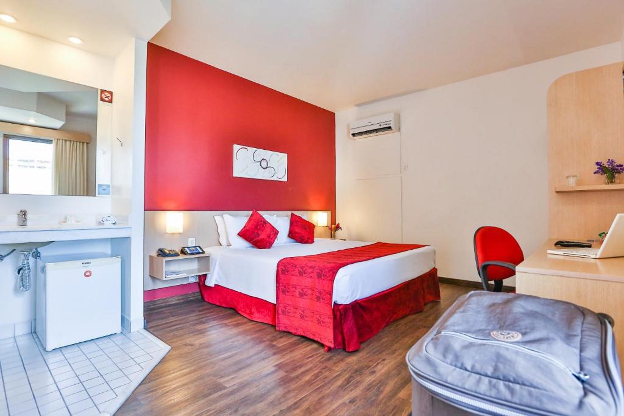 Double King Bed Non Smoking