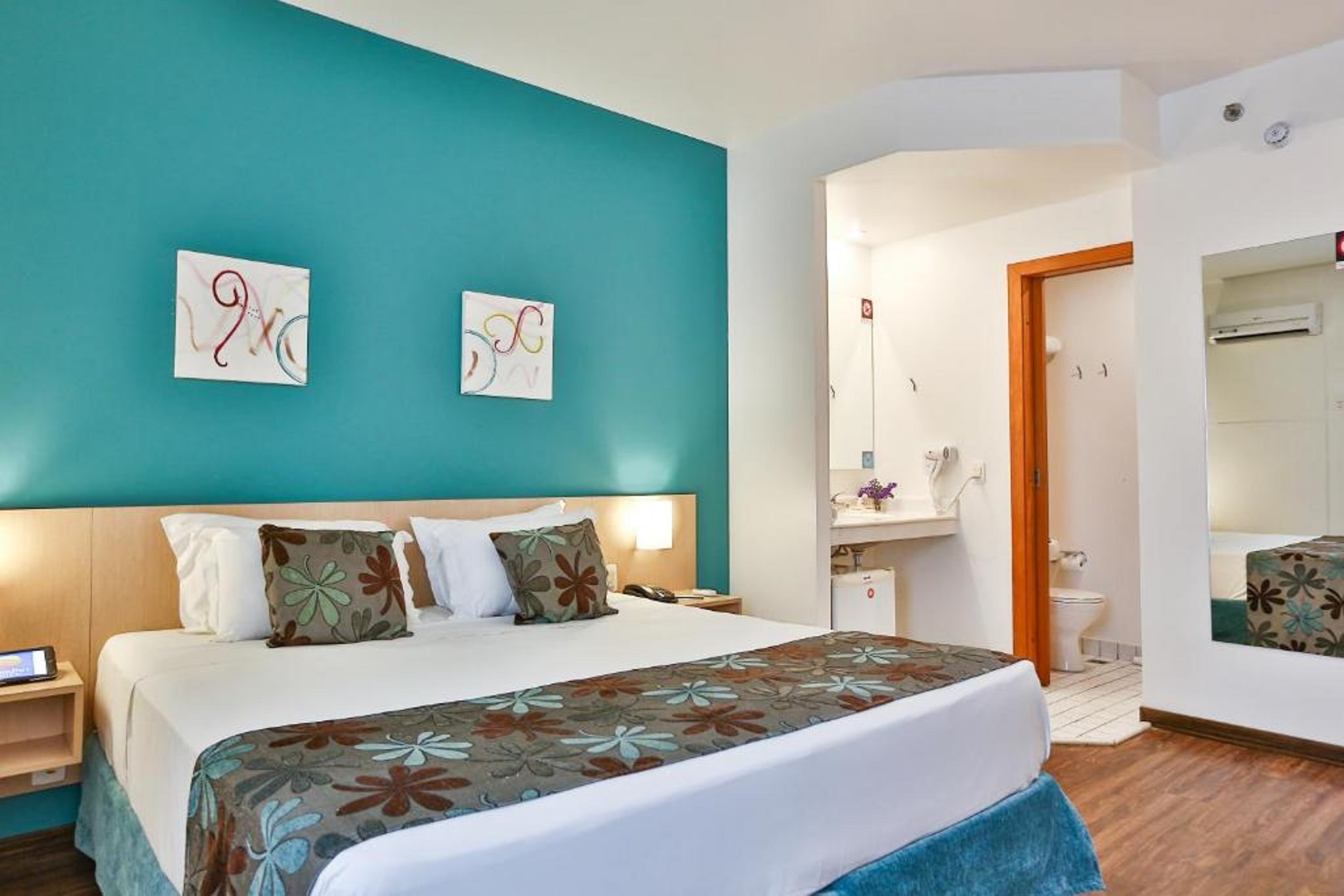 Double King Size Bed