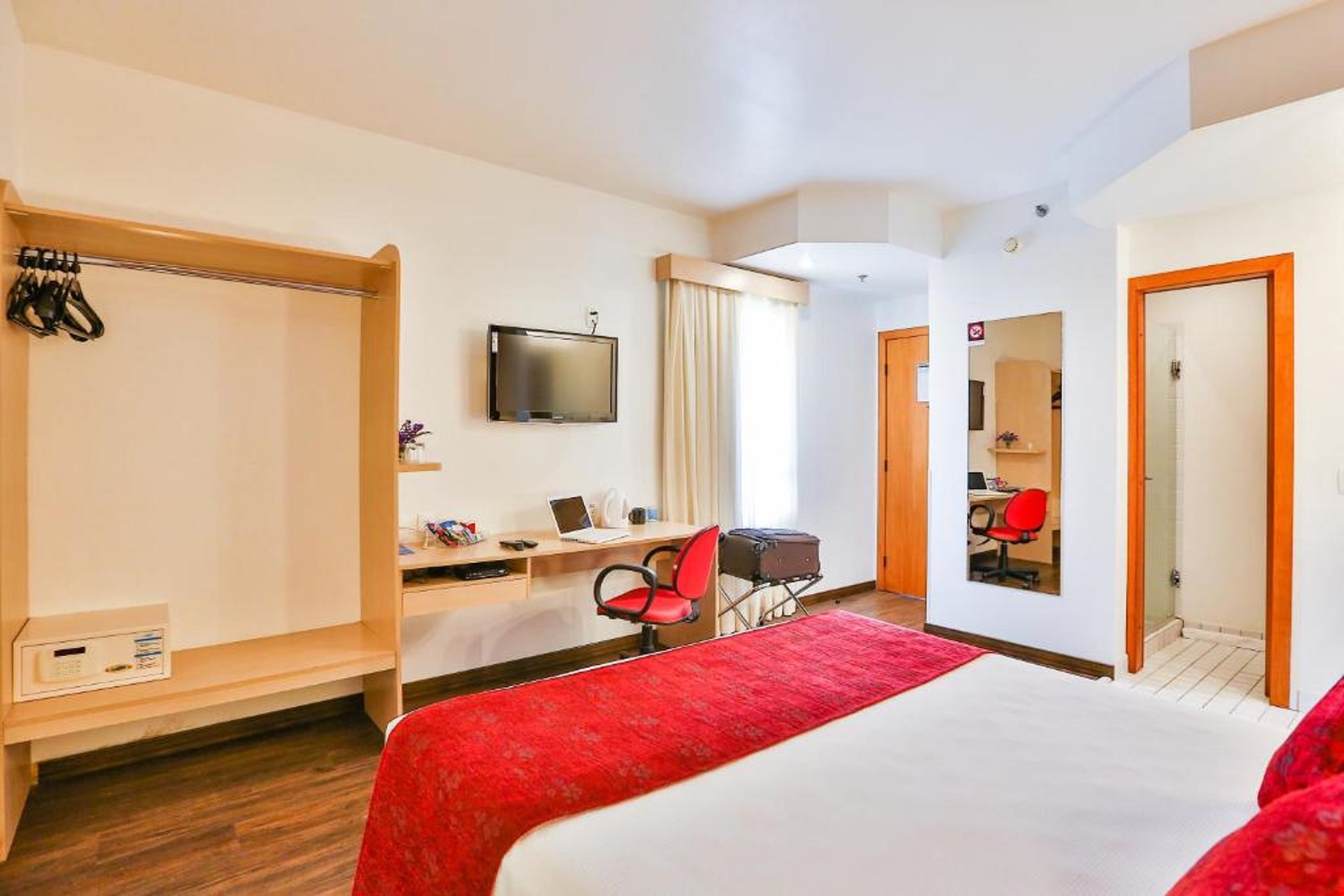 Double King Size Bed