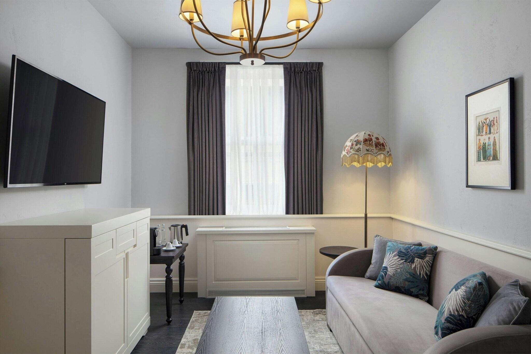 Suite King Bed Non Smoking