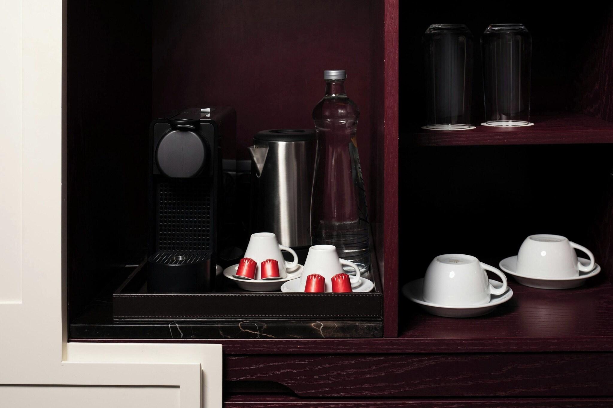 Double Deluxe King Bed