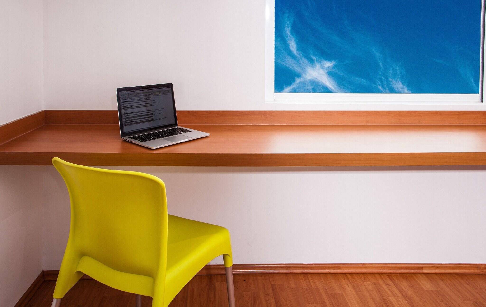 Double Queen Size Bed