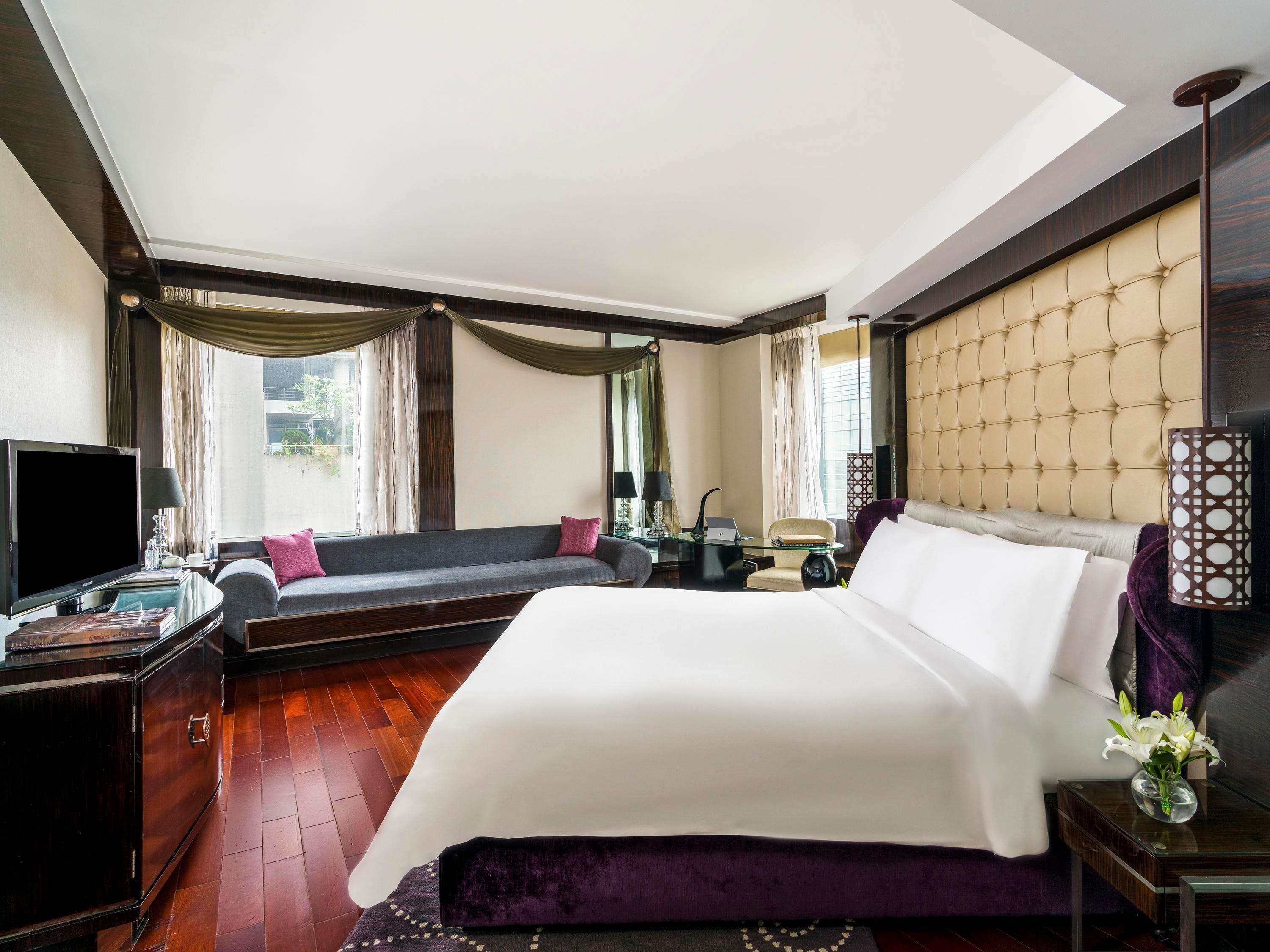 Junior Suite Club King Bed