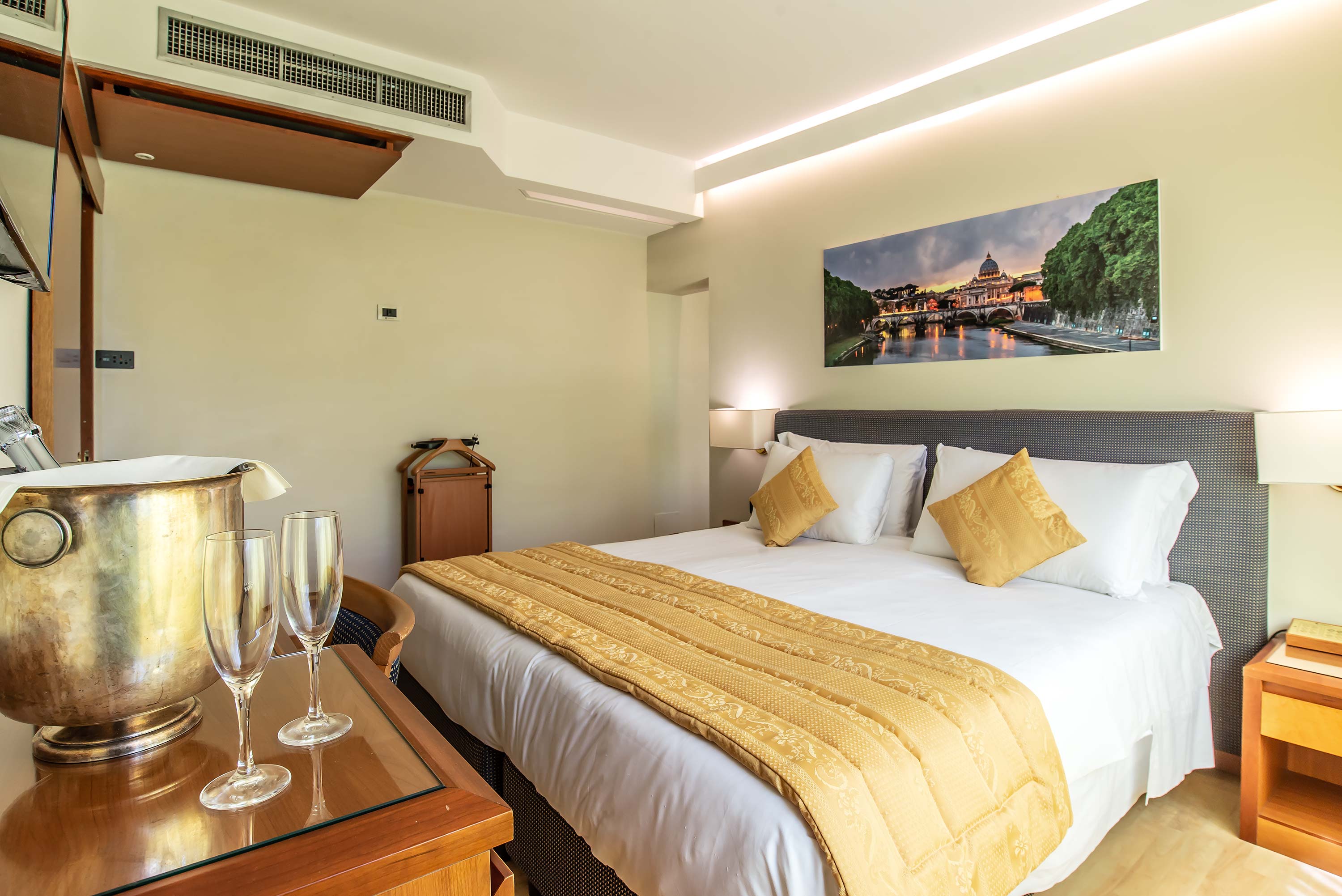 Double or Twin Standard