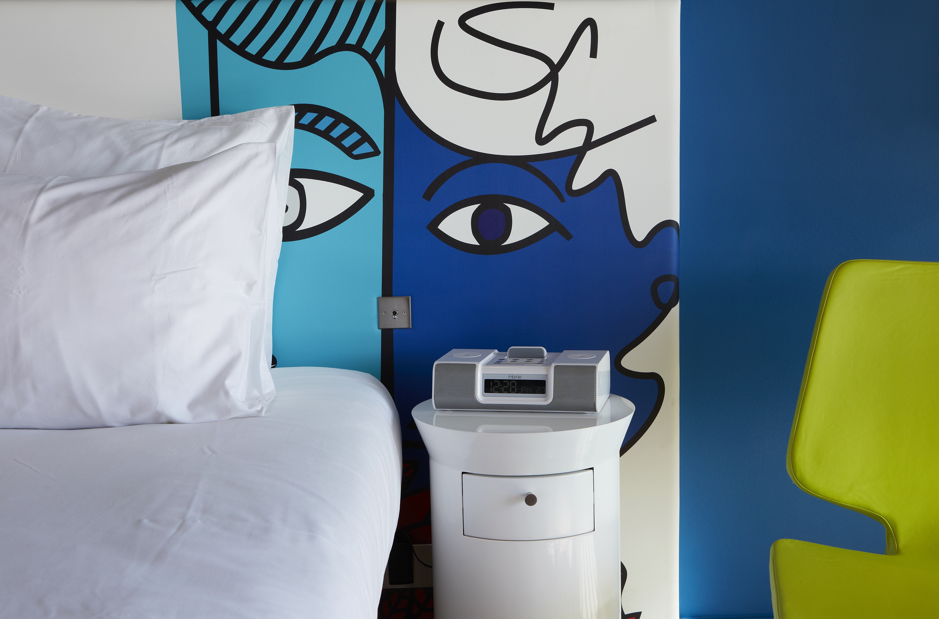 Twin Sea View with Balcony