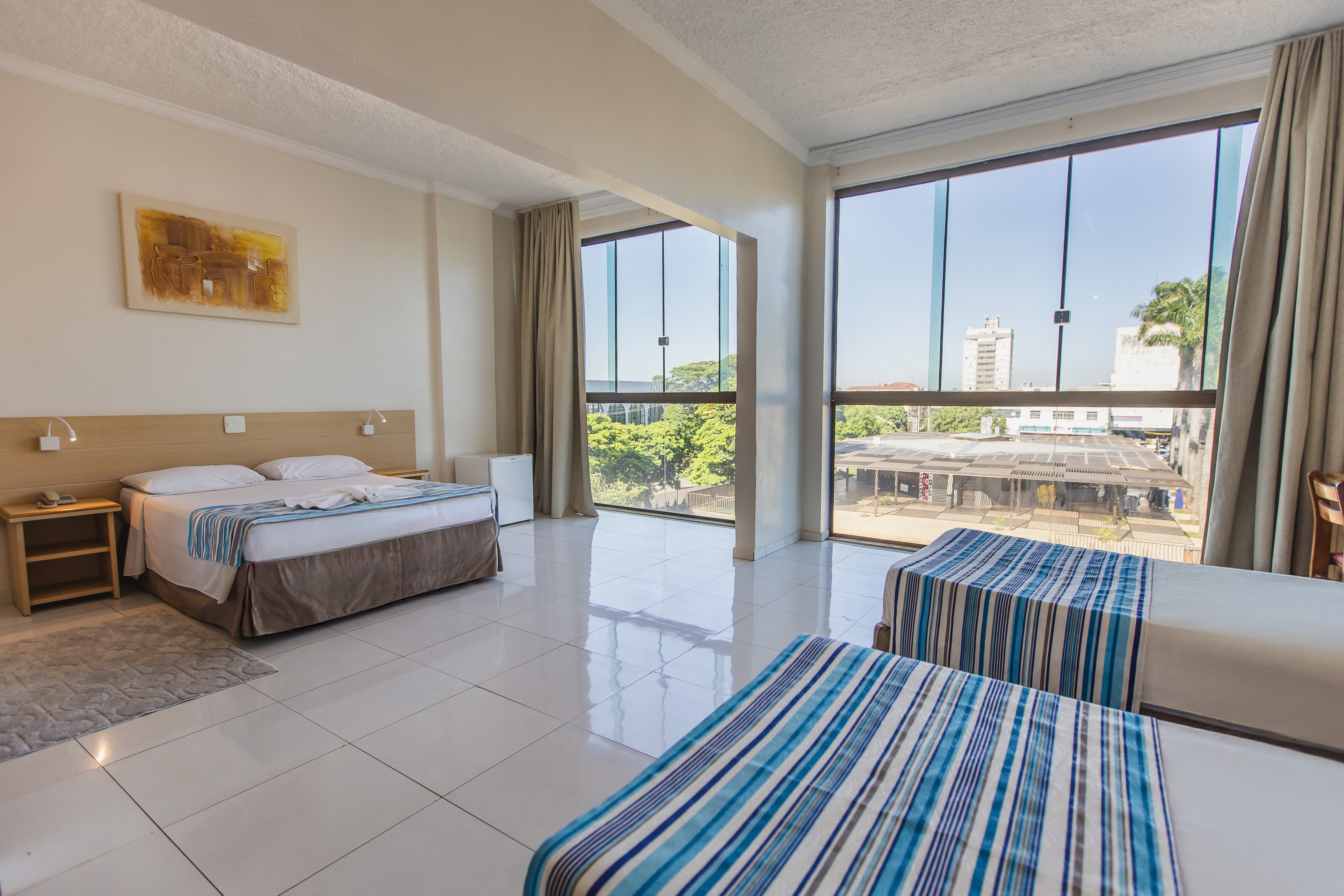 Family Room Capacity 4