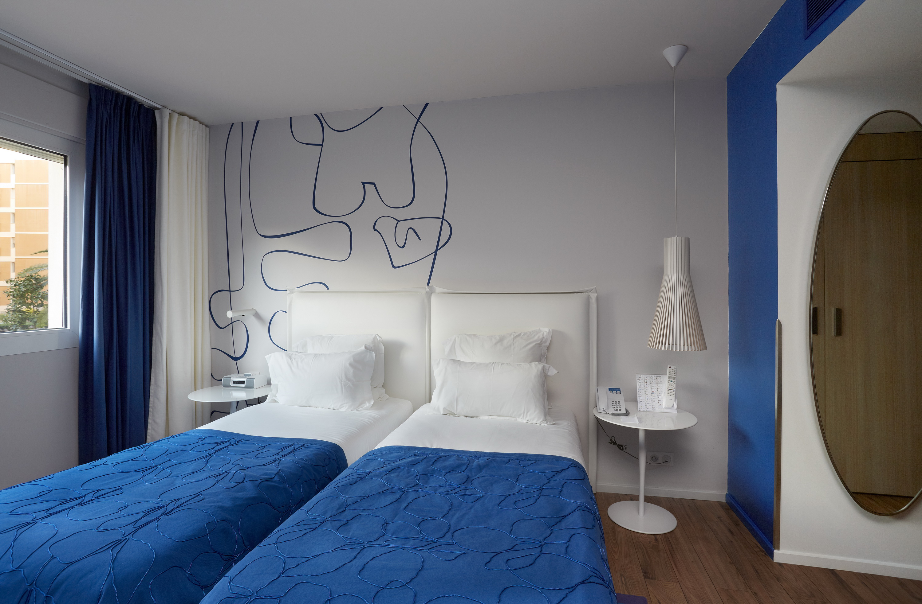 Twin Sea View with Balcony