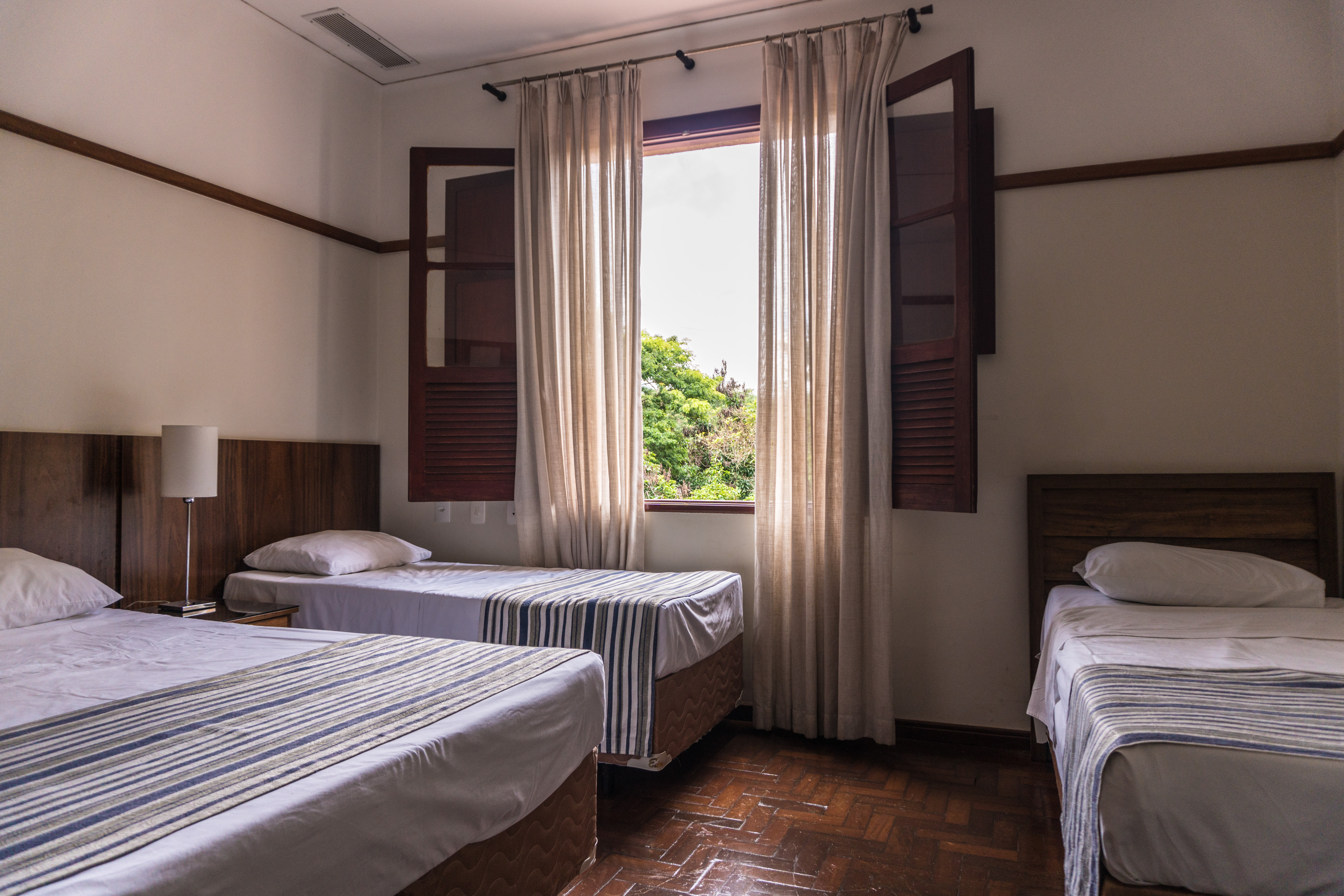 Family Room Capacity 4