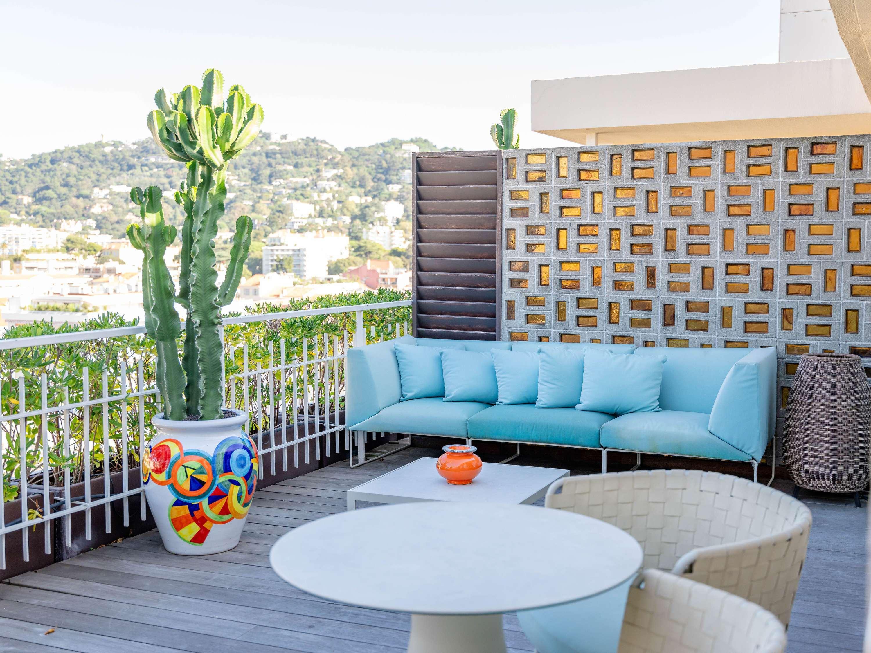 Suite with Terrace with Views