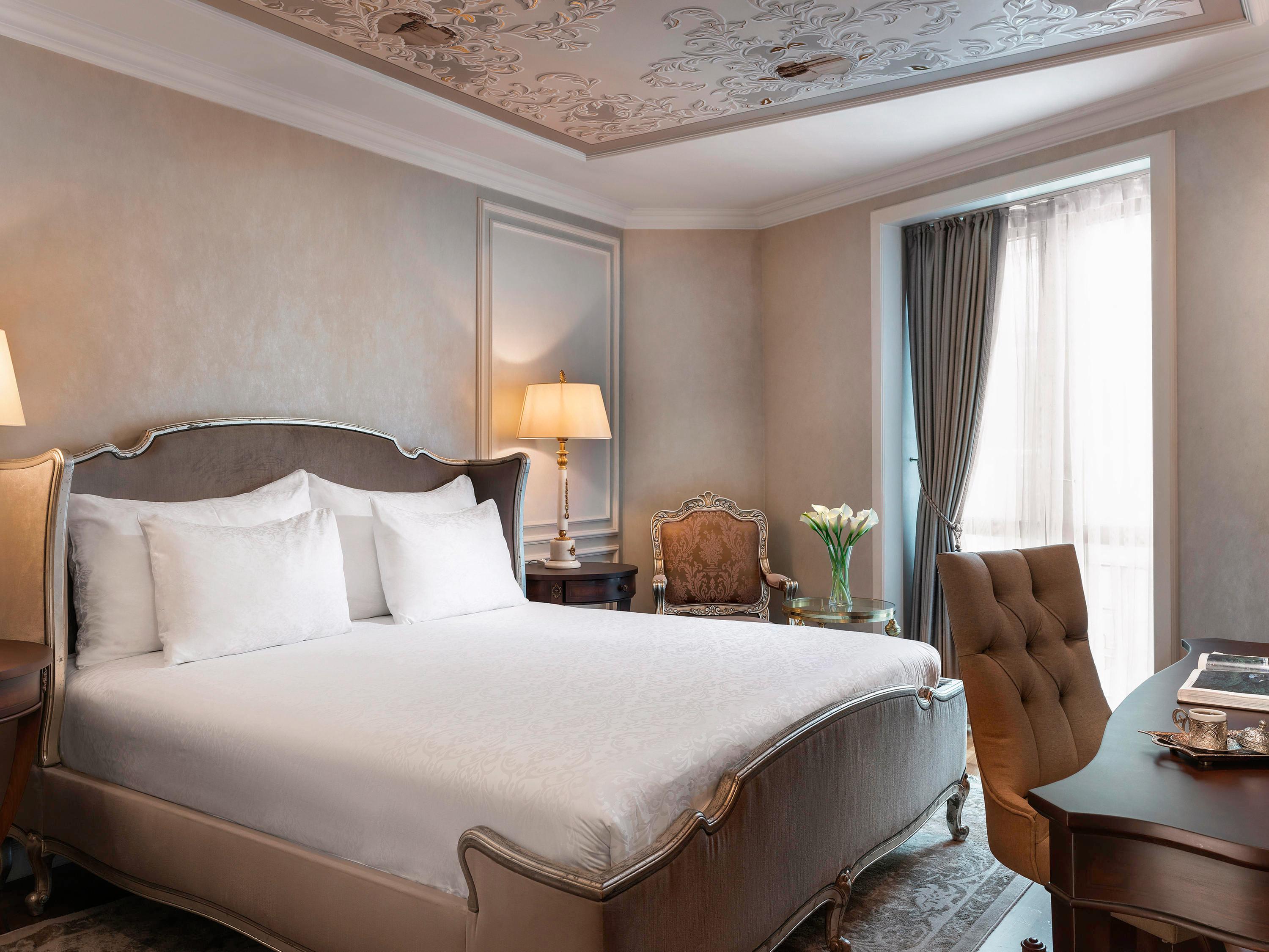 Suite with Views