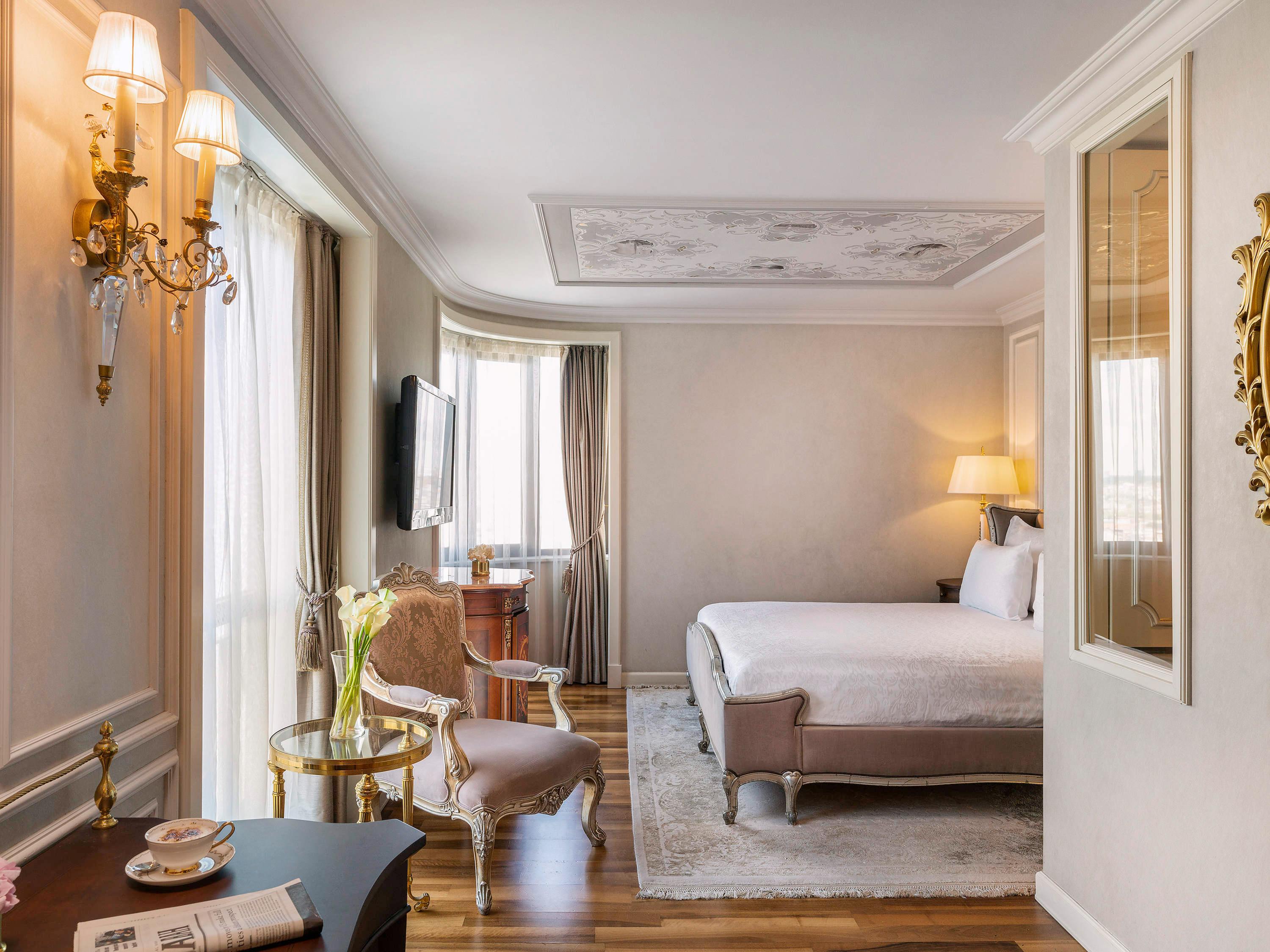 Suite with Views