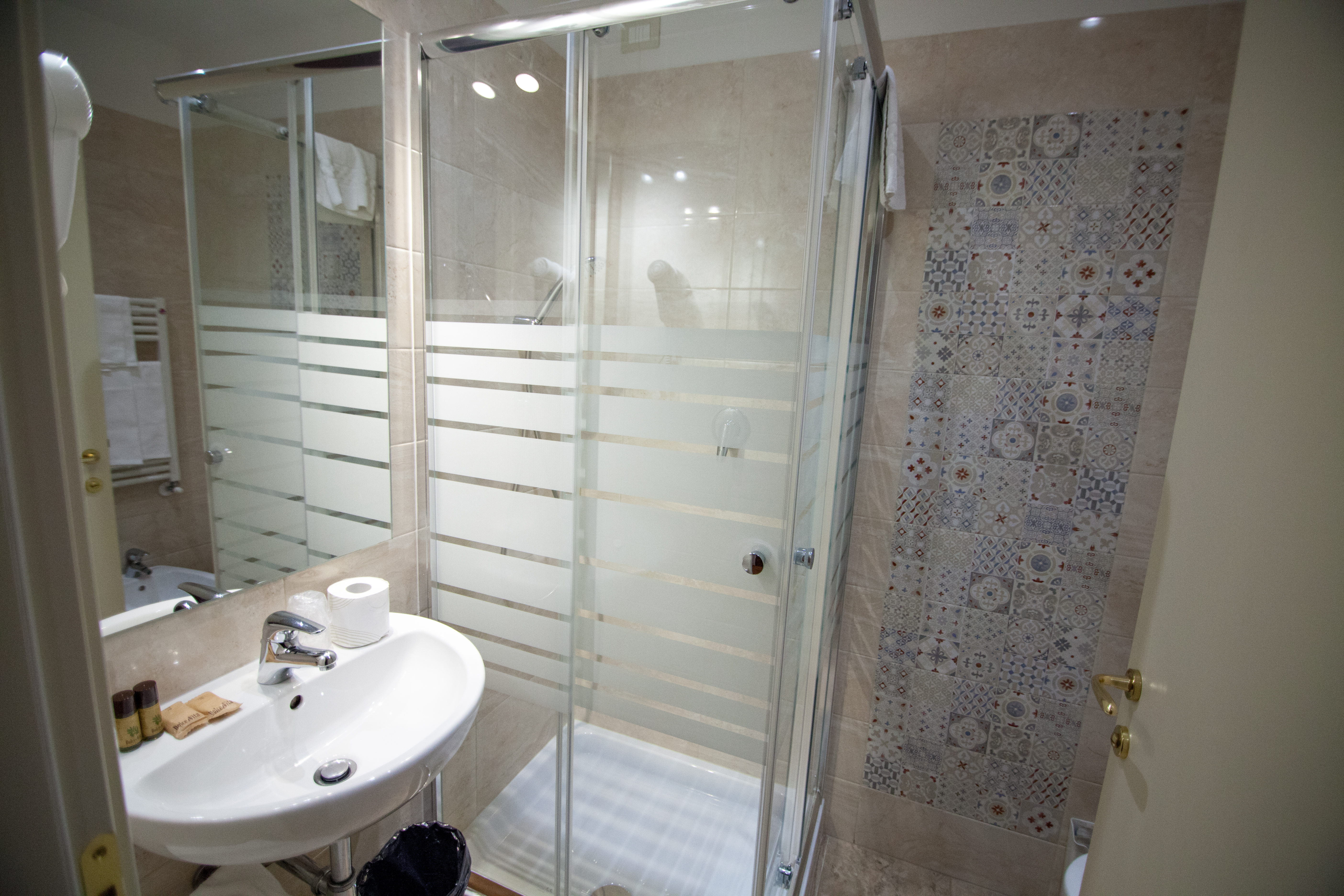 Double or Twin Standard