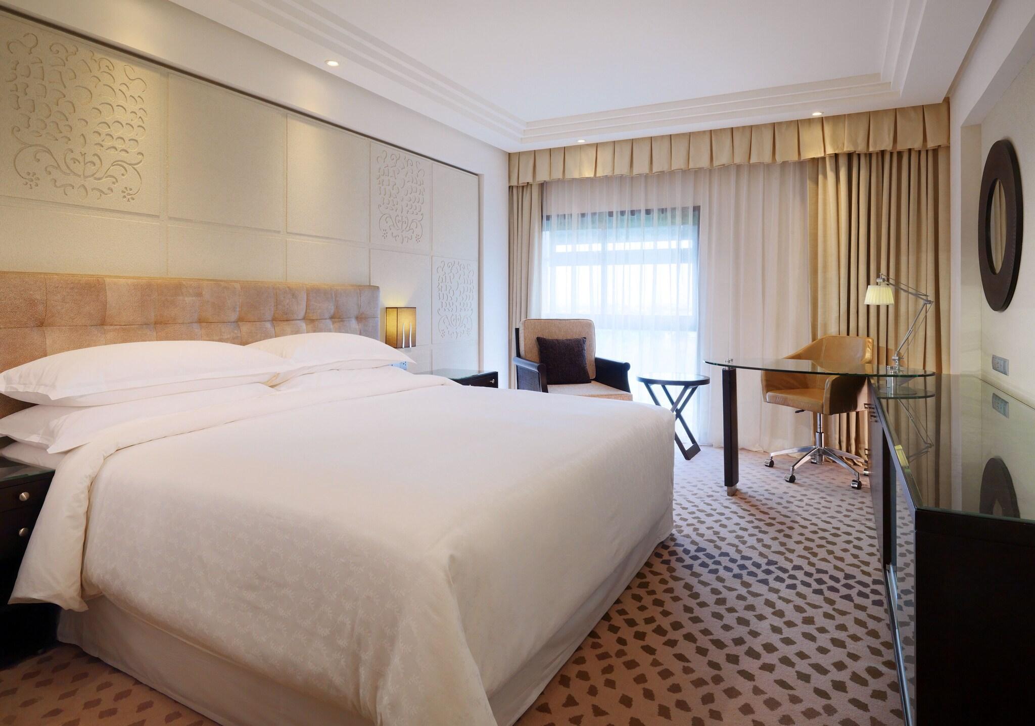 Double Premium King Bed