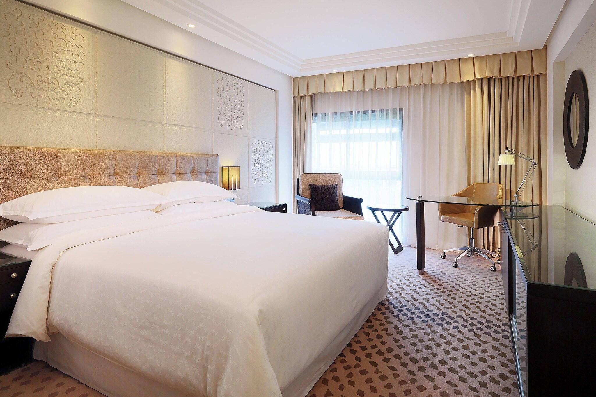 Double Premium King Bed