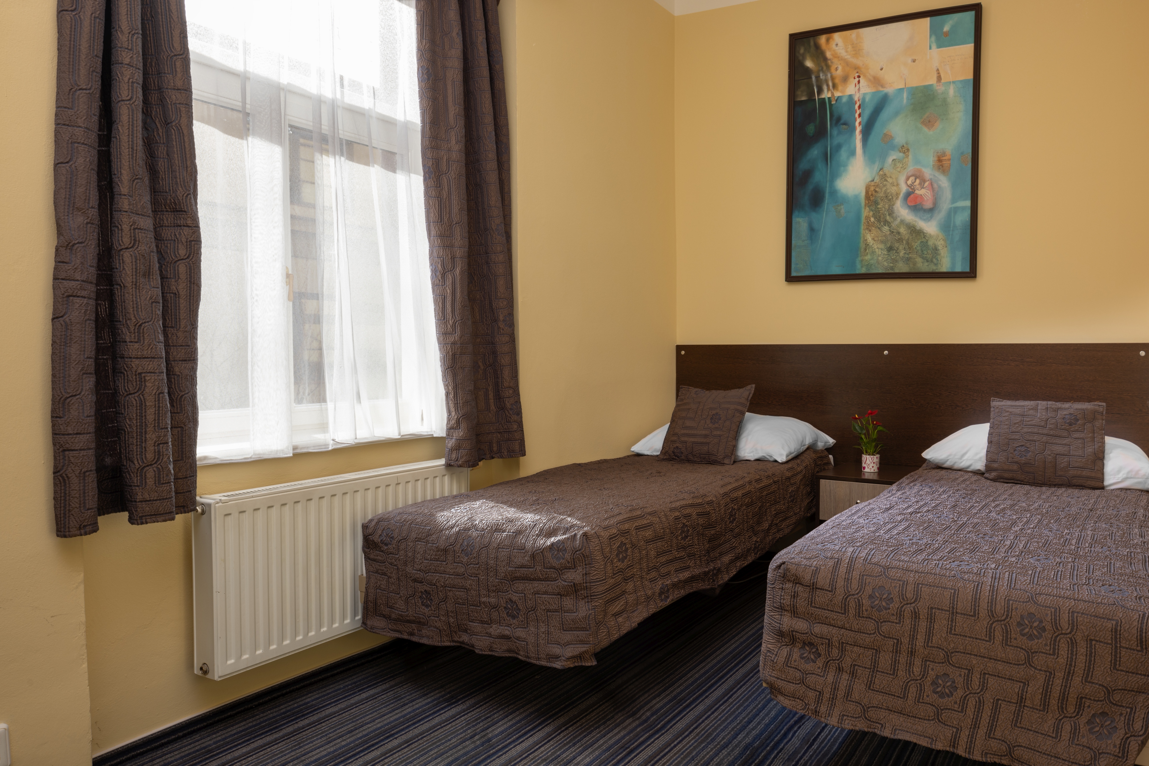 Apartment Capacity 6