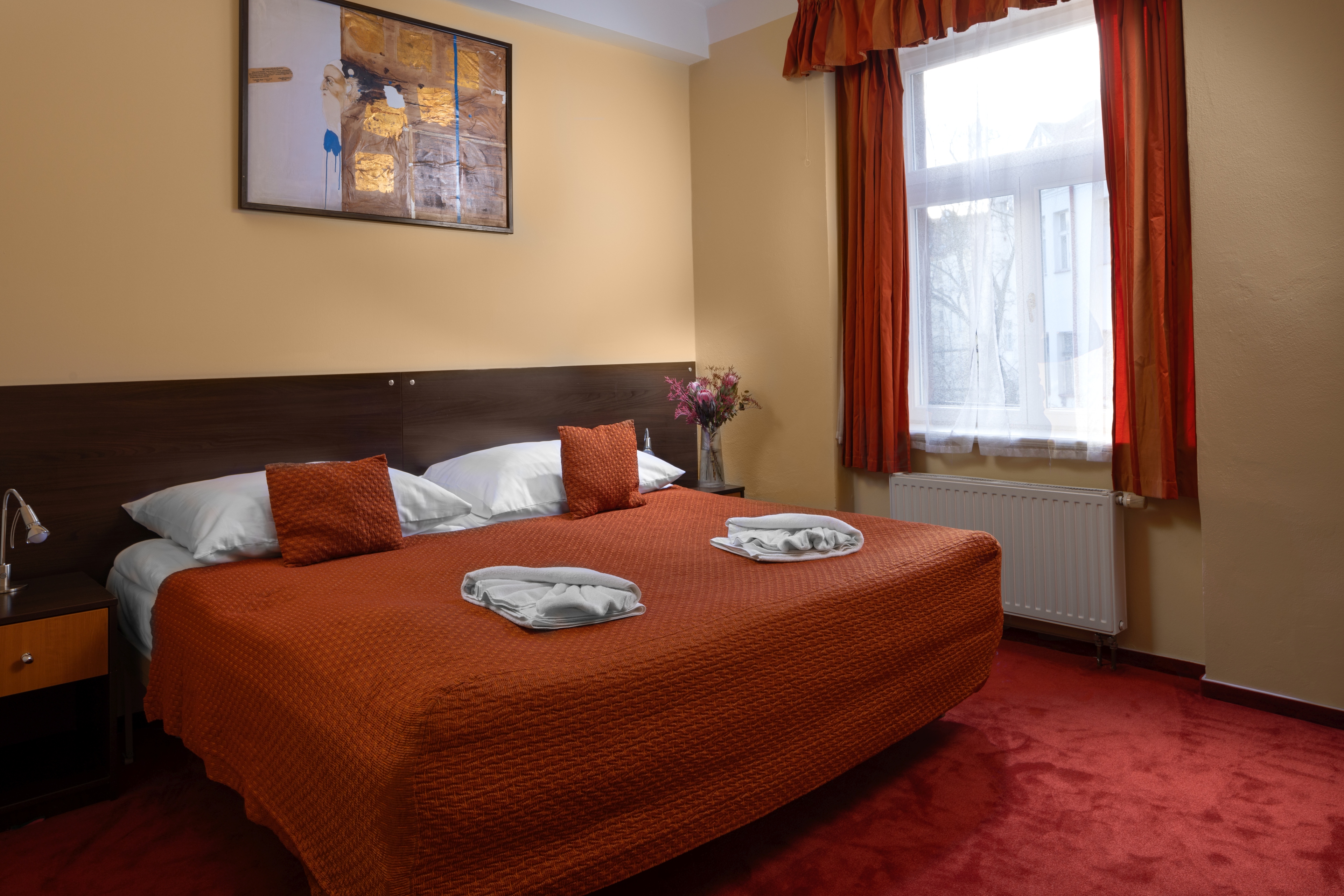 Apartment Capacity 6