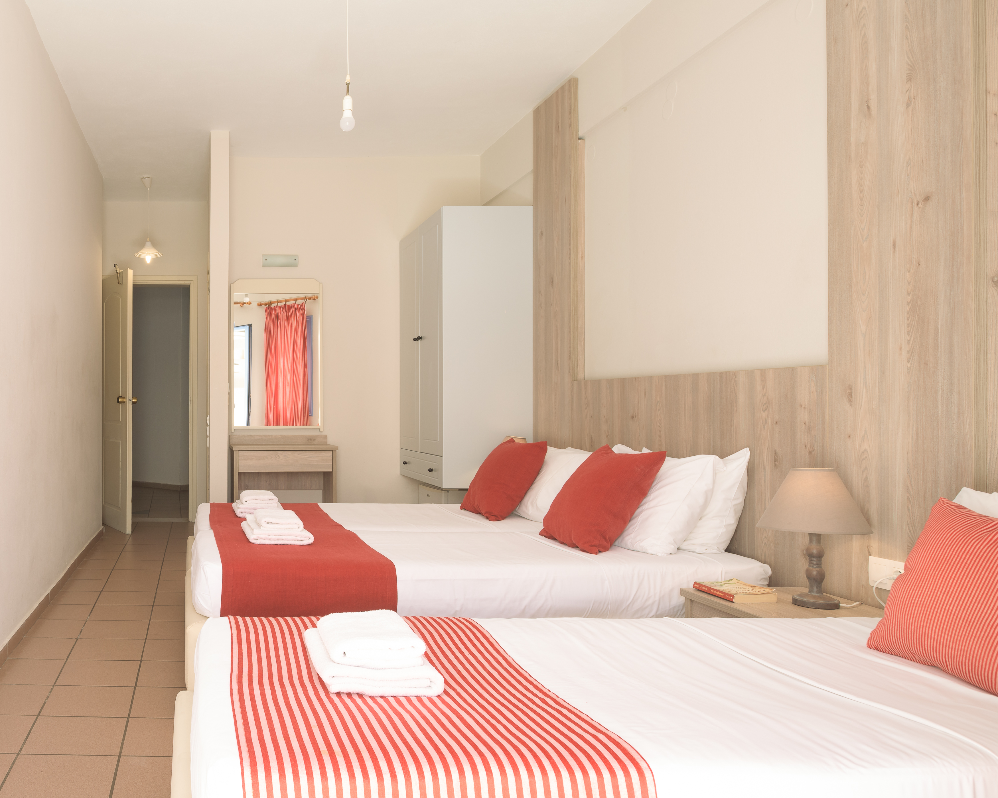 Double or Twin Standard