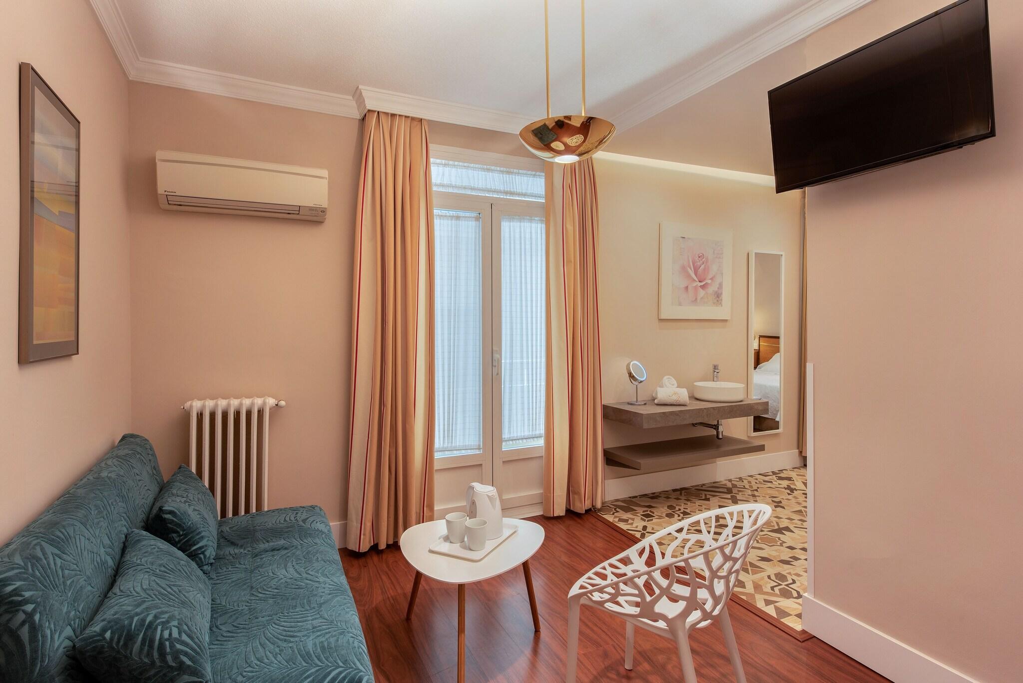 Double Queen Size Bed