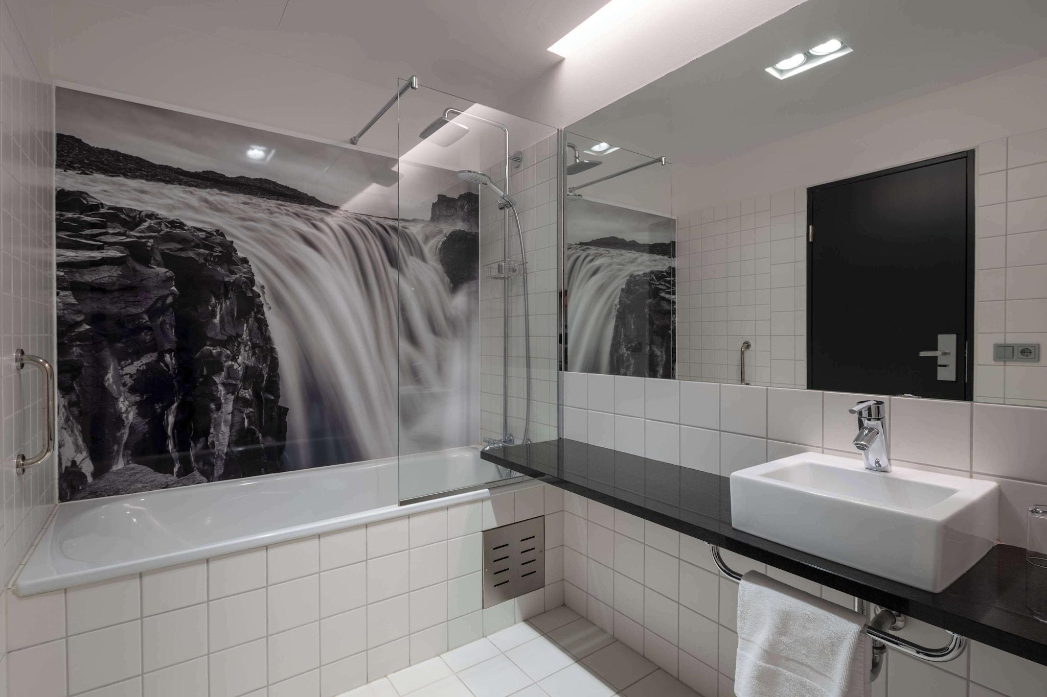 Double Queen Size Bed