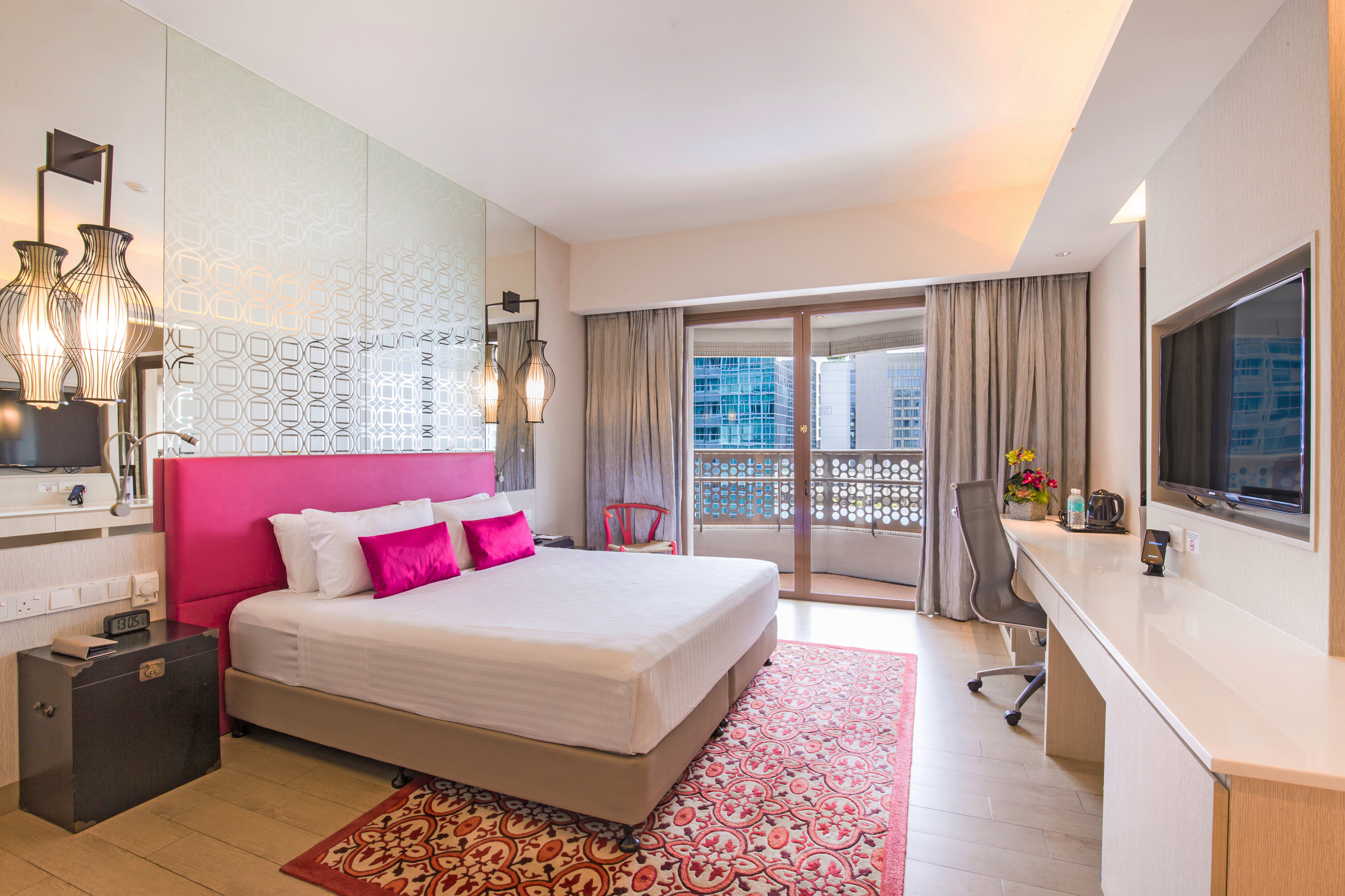 Double Deluxe King Bed