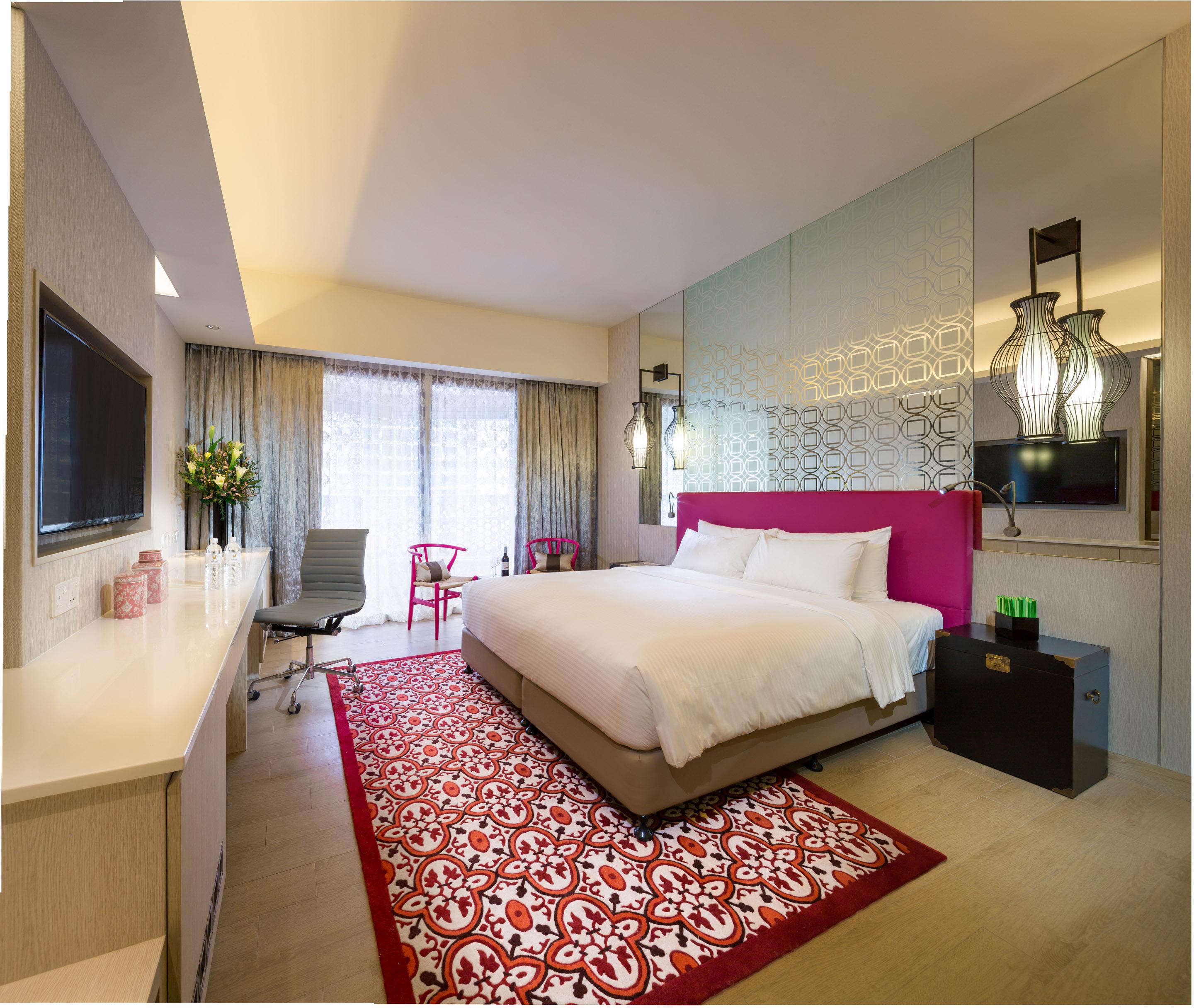 Double Deluxe King Bed