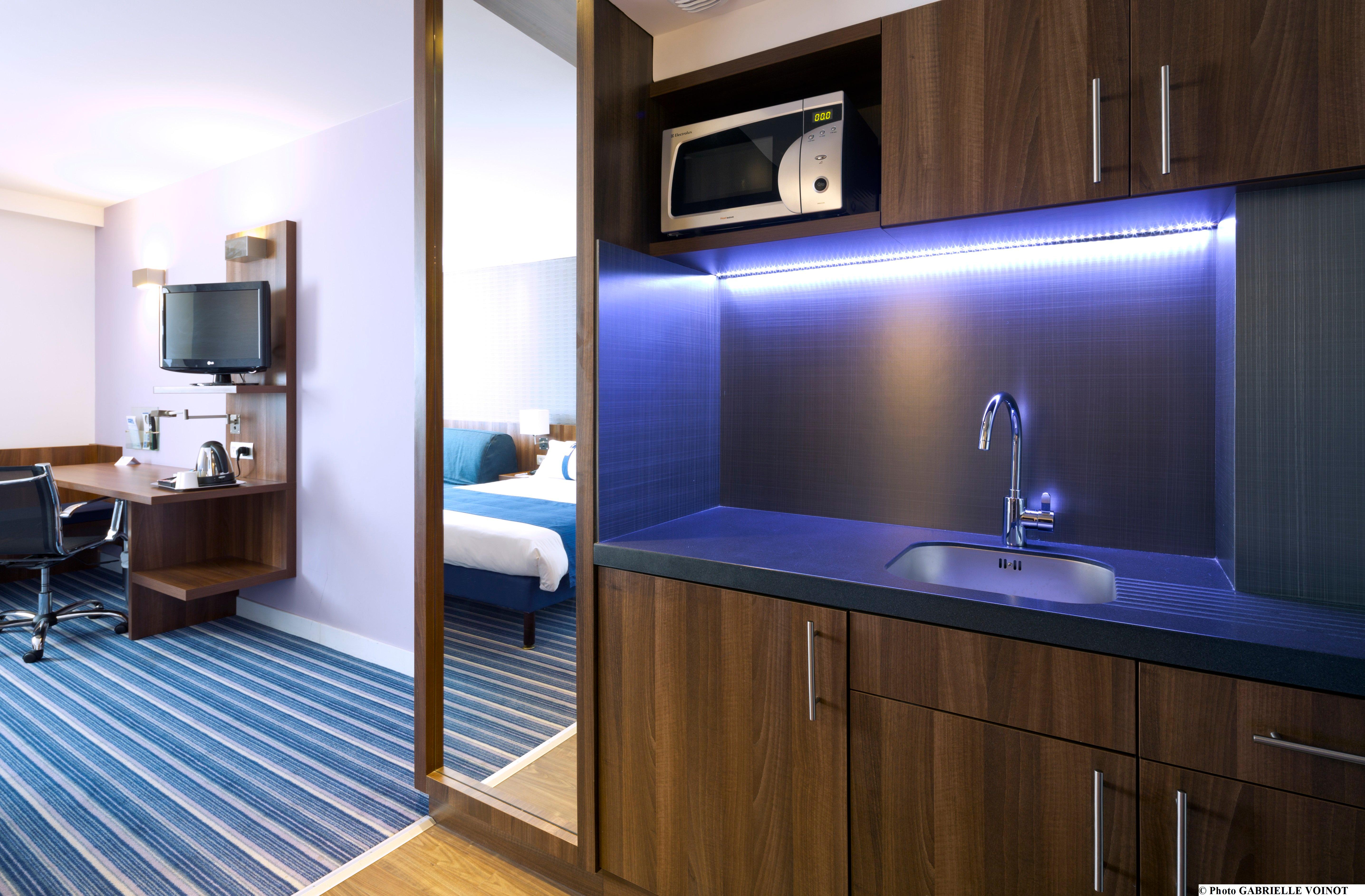 Suite Queen Size Bed