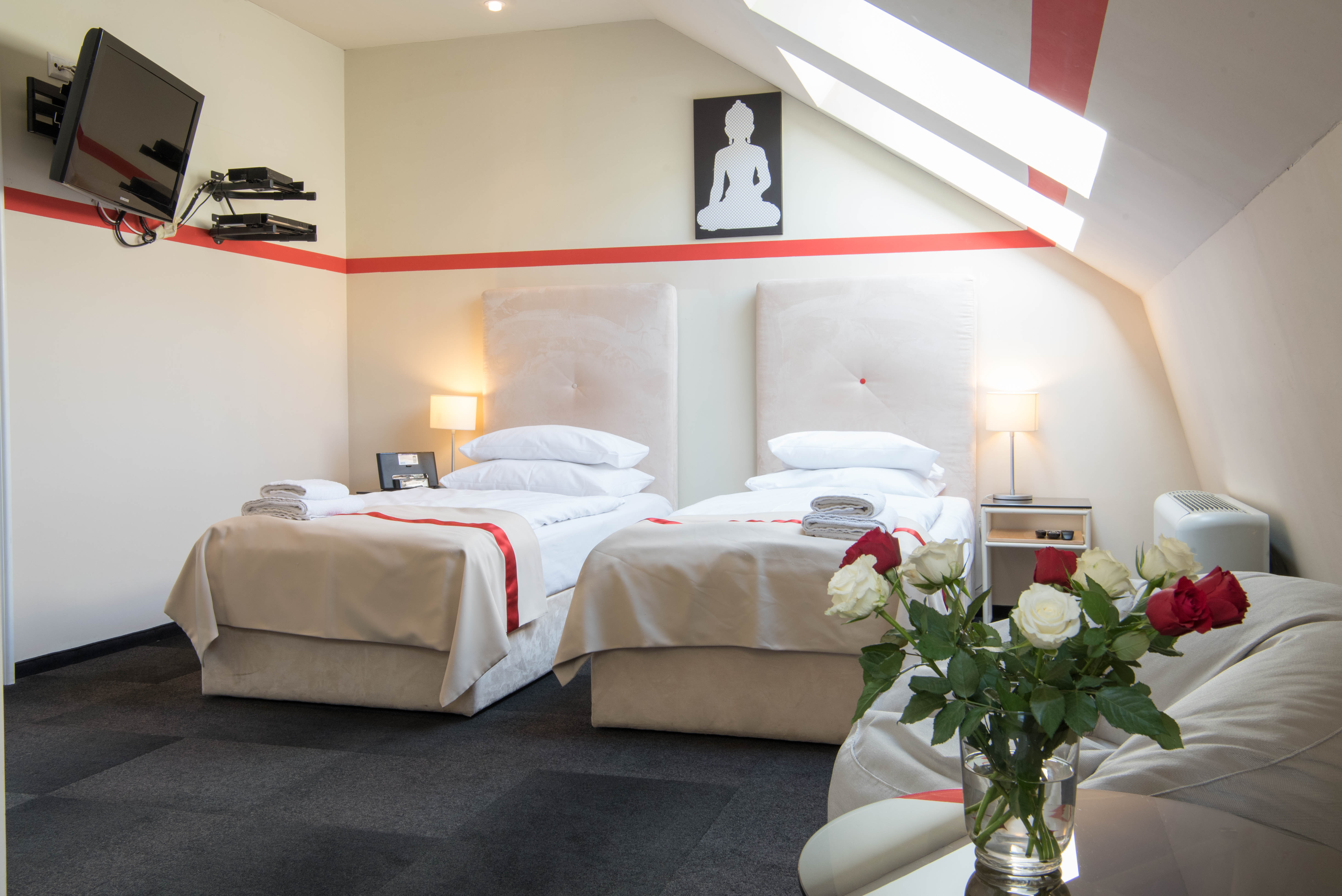 Double or Twin Deluxe