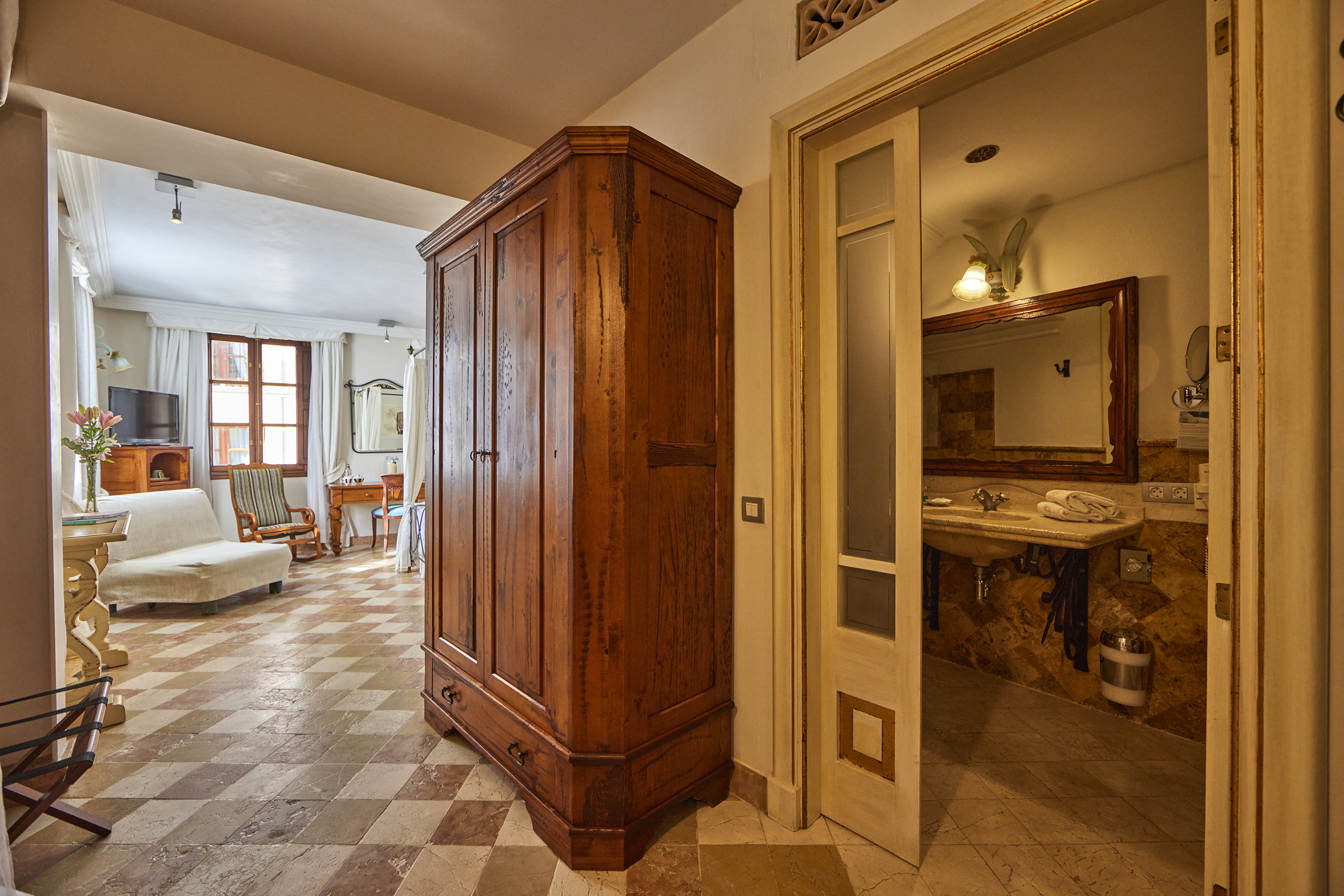 Double or Twin Superior