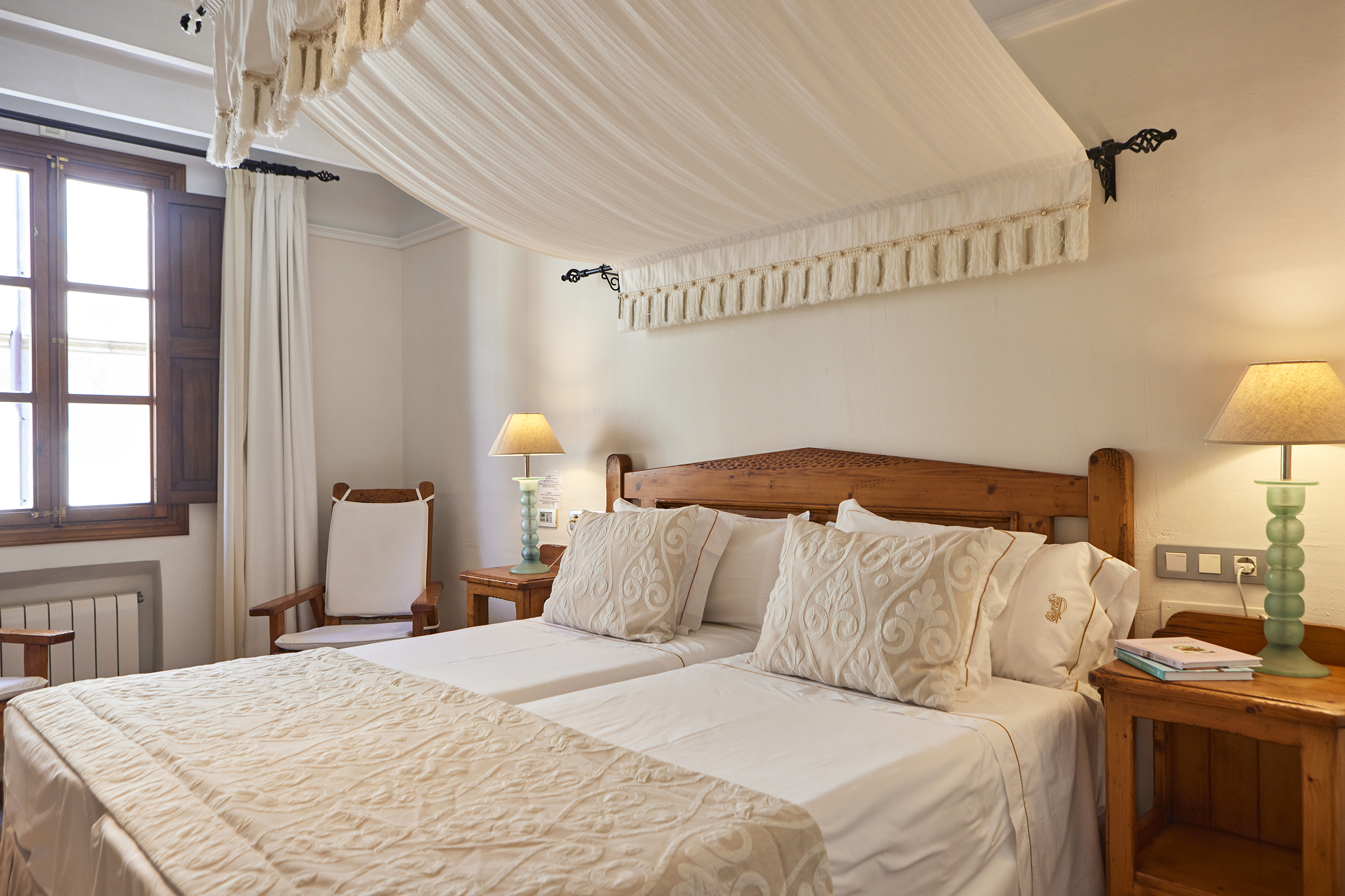 Double or Twin Standard