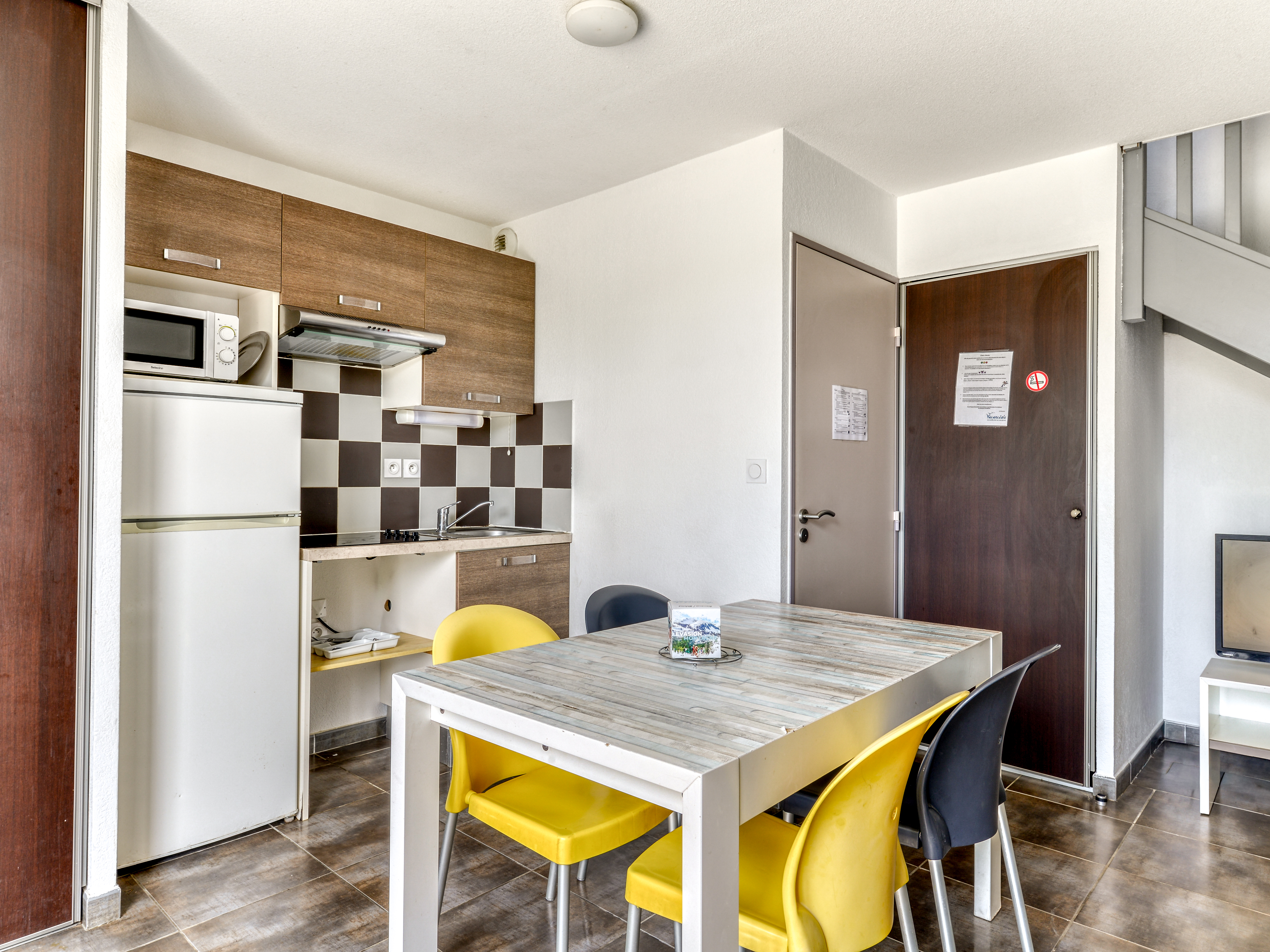 Home Two Bedrooms with Air Conditioning
