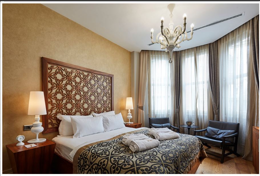 Double City View King Bed