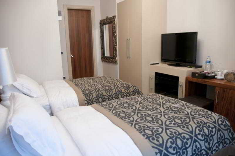 Double or Twin Superior