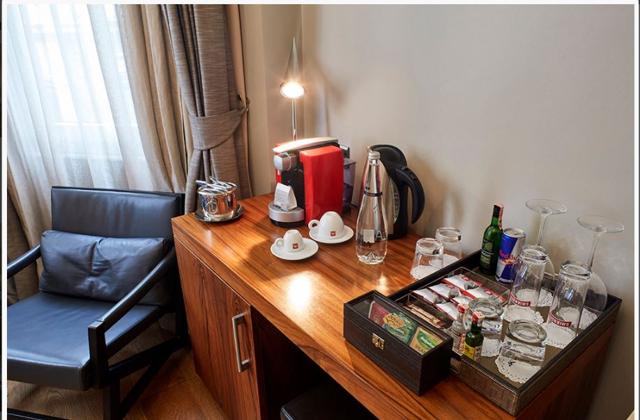 Double City View King Bed