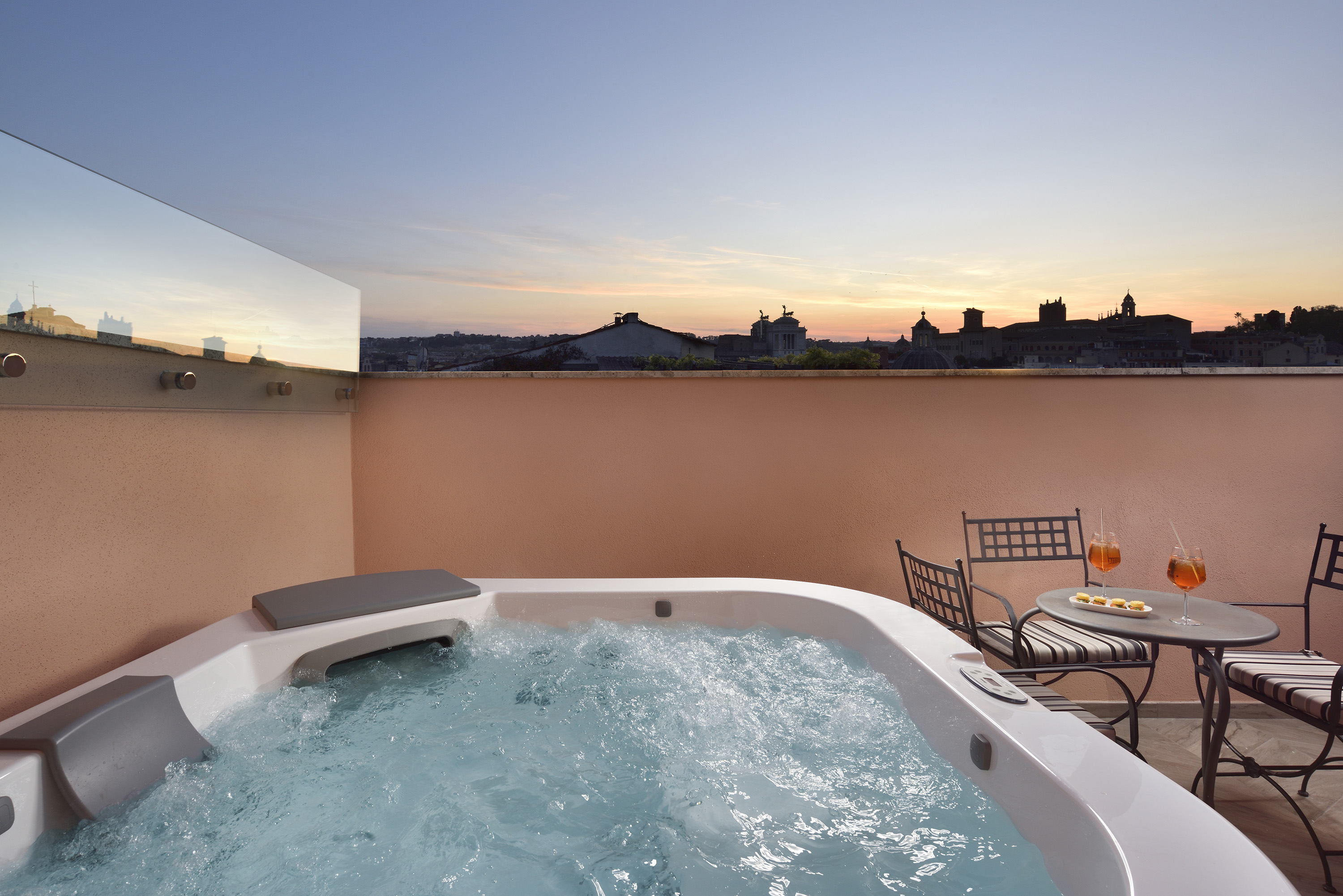 Suite with Jacuzzi with Views