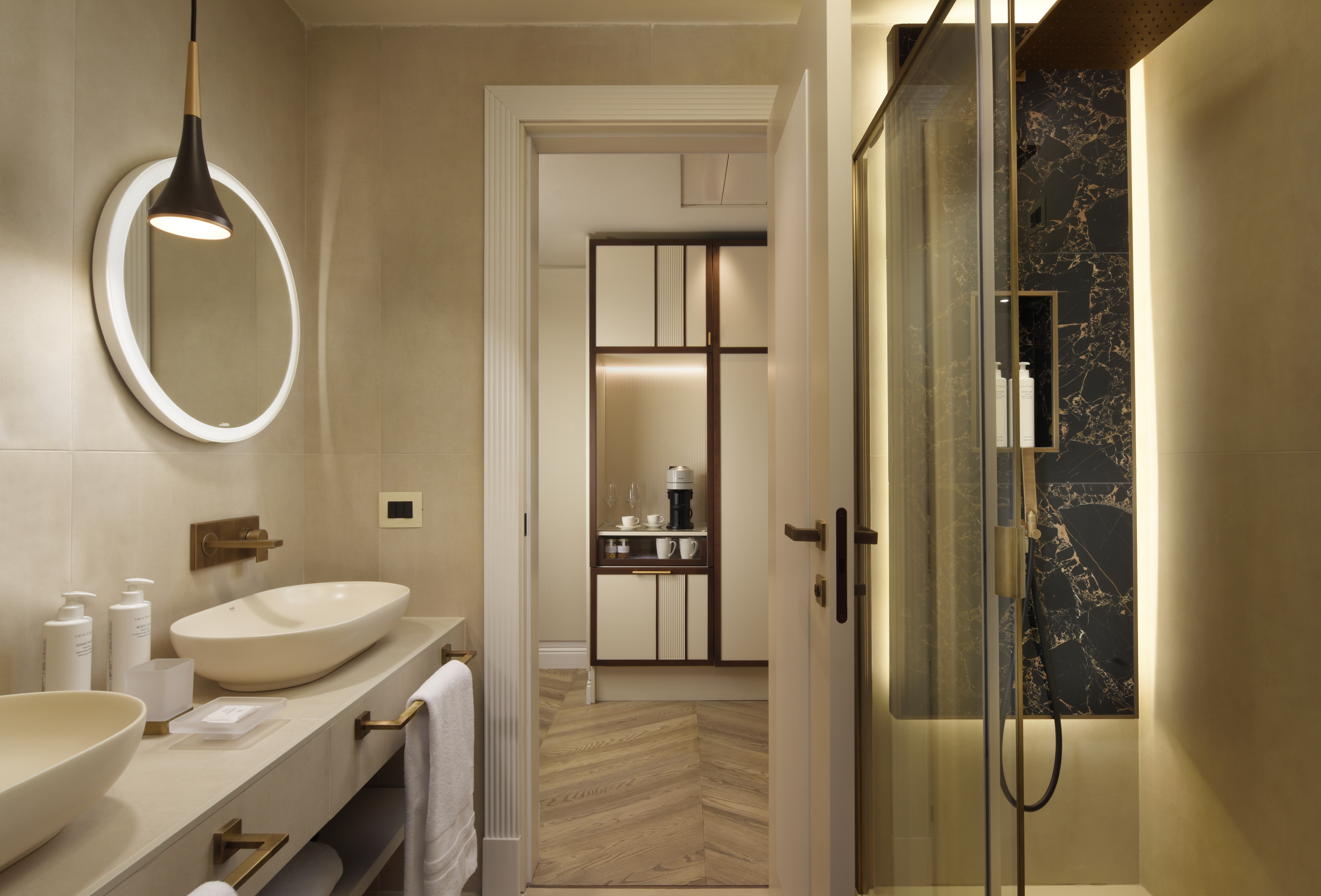 Double Deluxe Executive