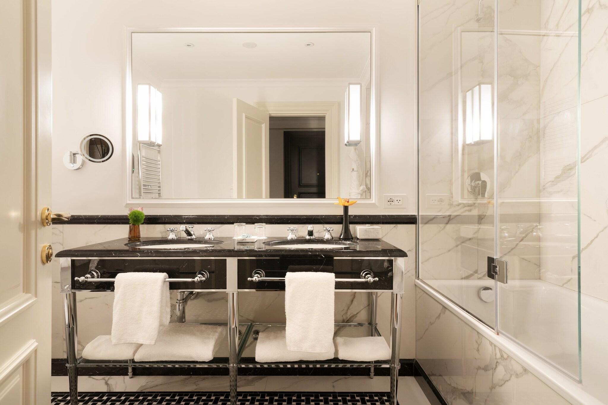 Family Room Two Beds