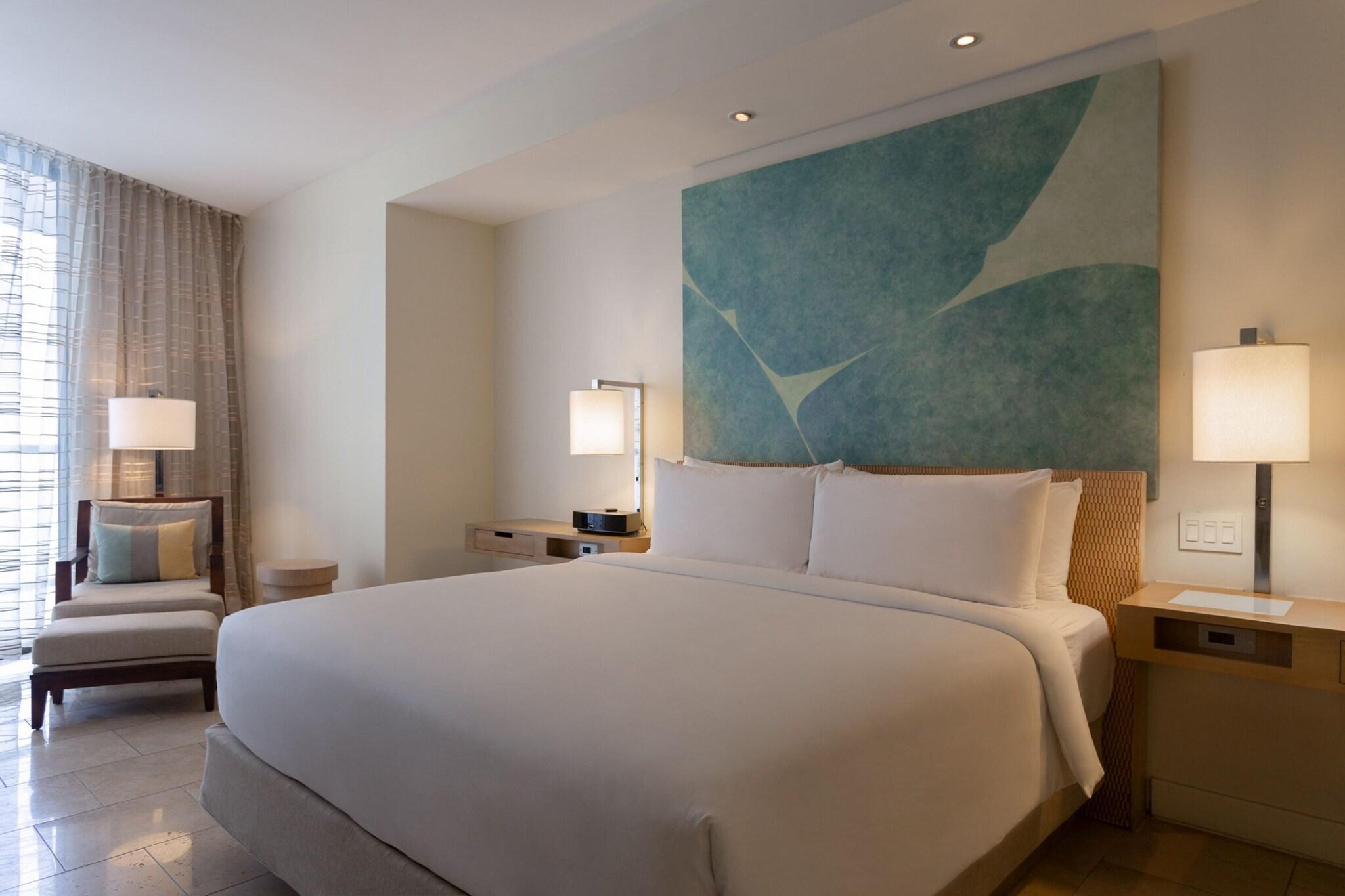 Double Partial Ocean View King Bed