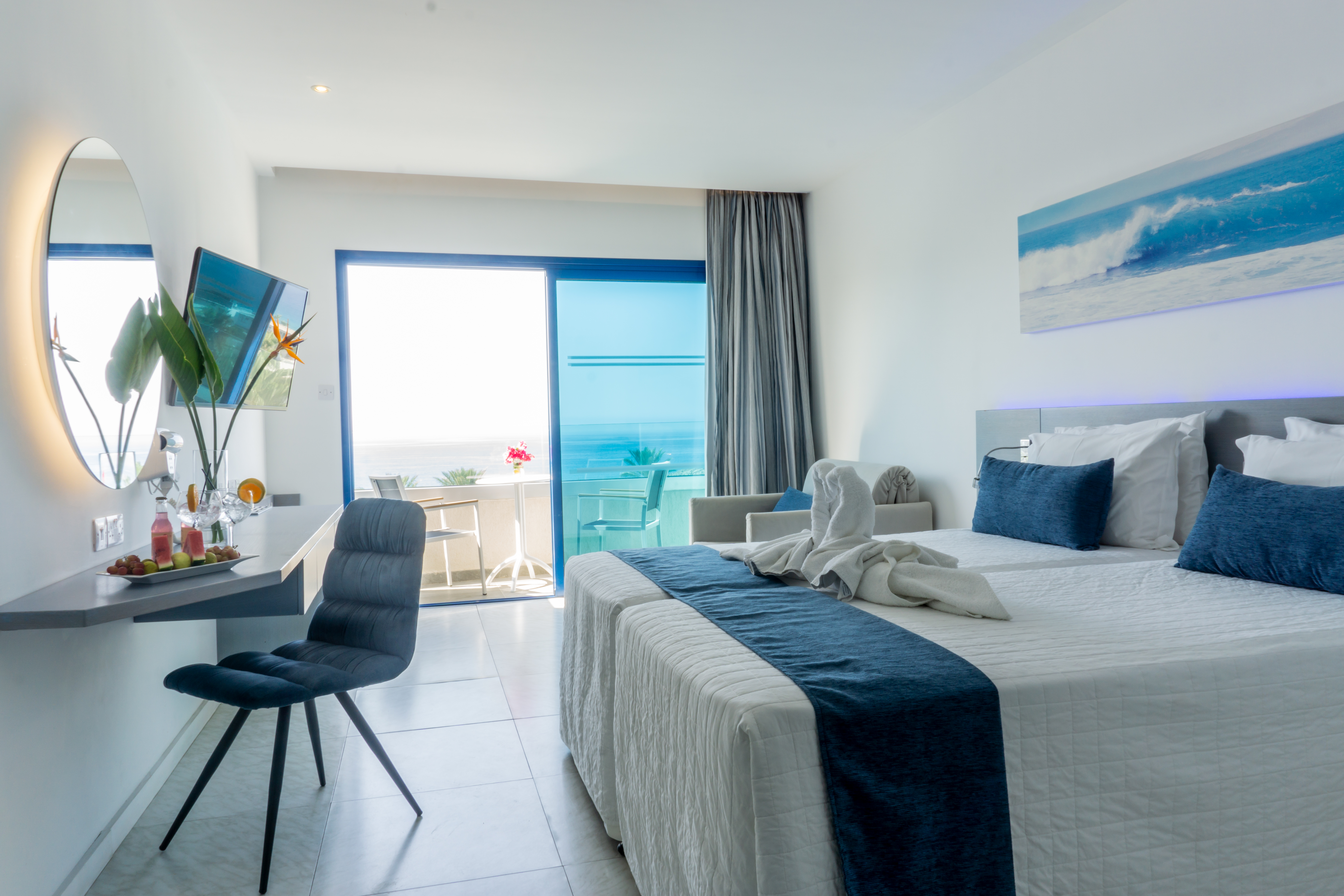 Double or Twin Deluxe Sea View