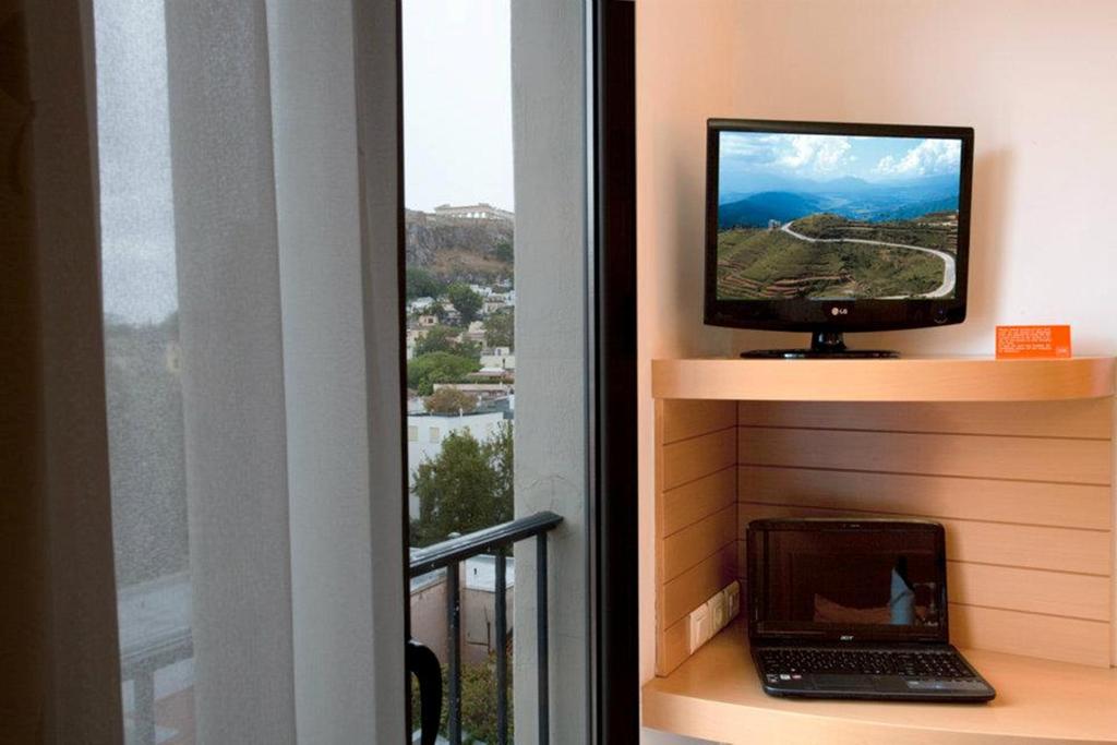 Double or Twin Deluxe