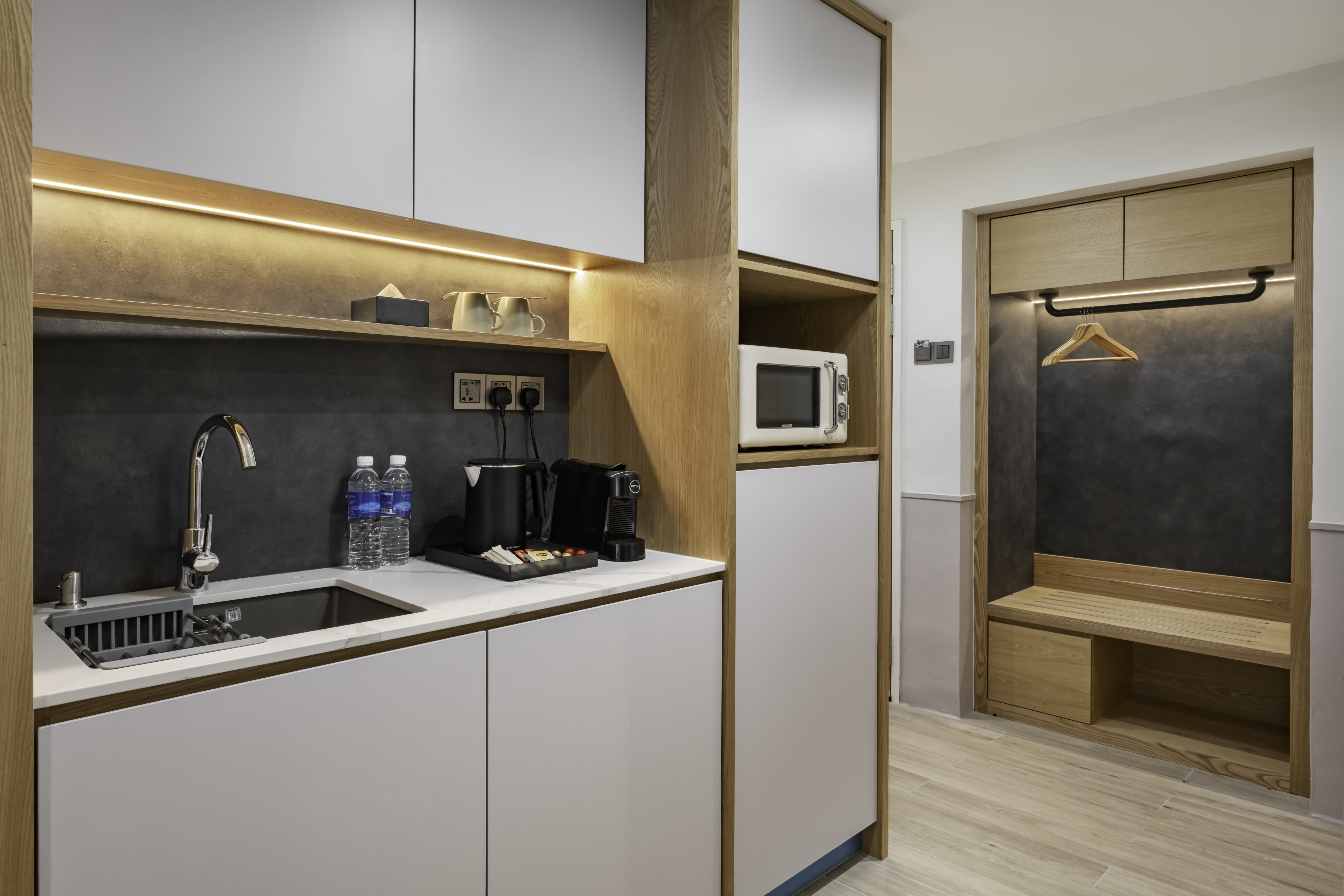 Studio King Size Bed