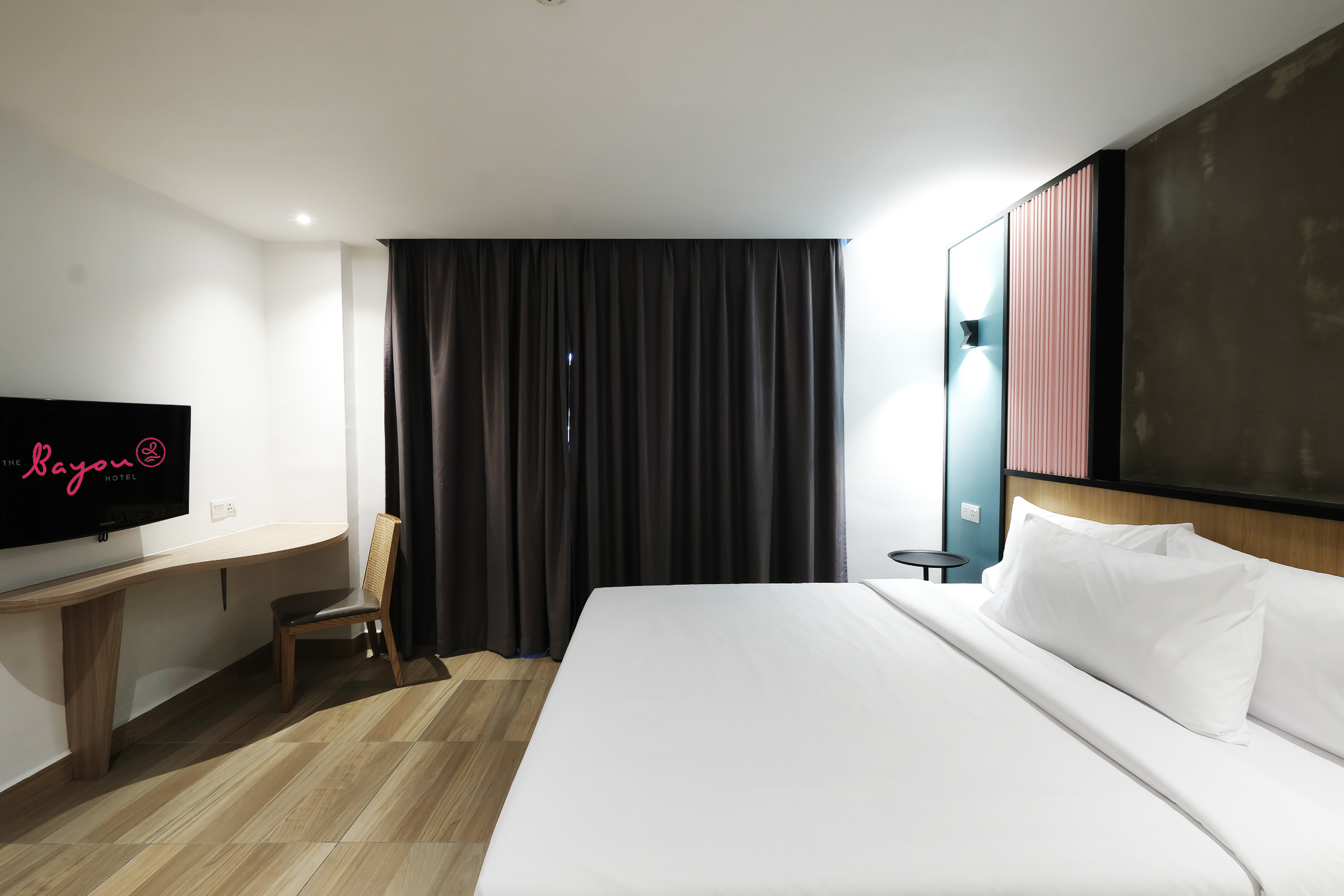 Double Deluxe King Bed