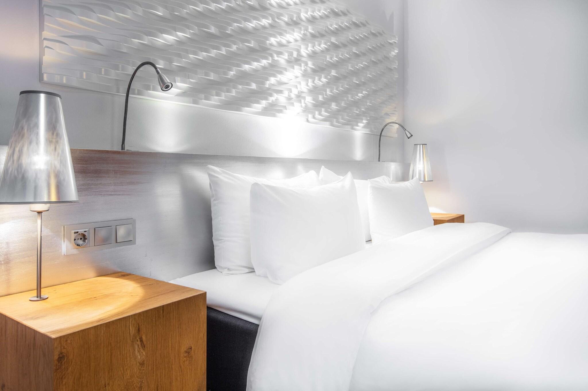 Double Superior King Bed