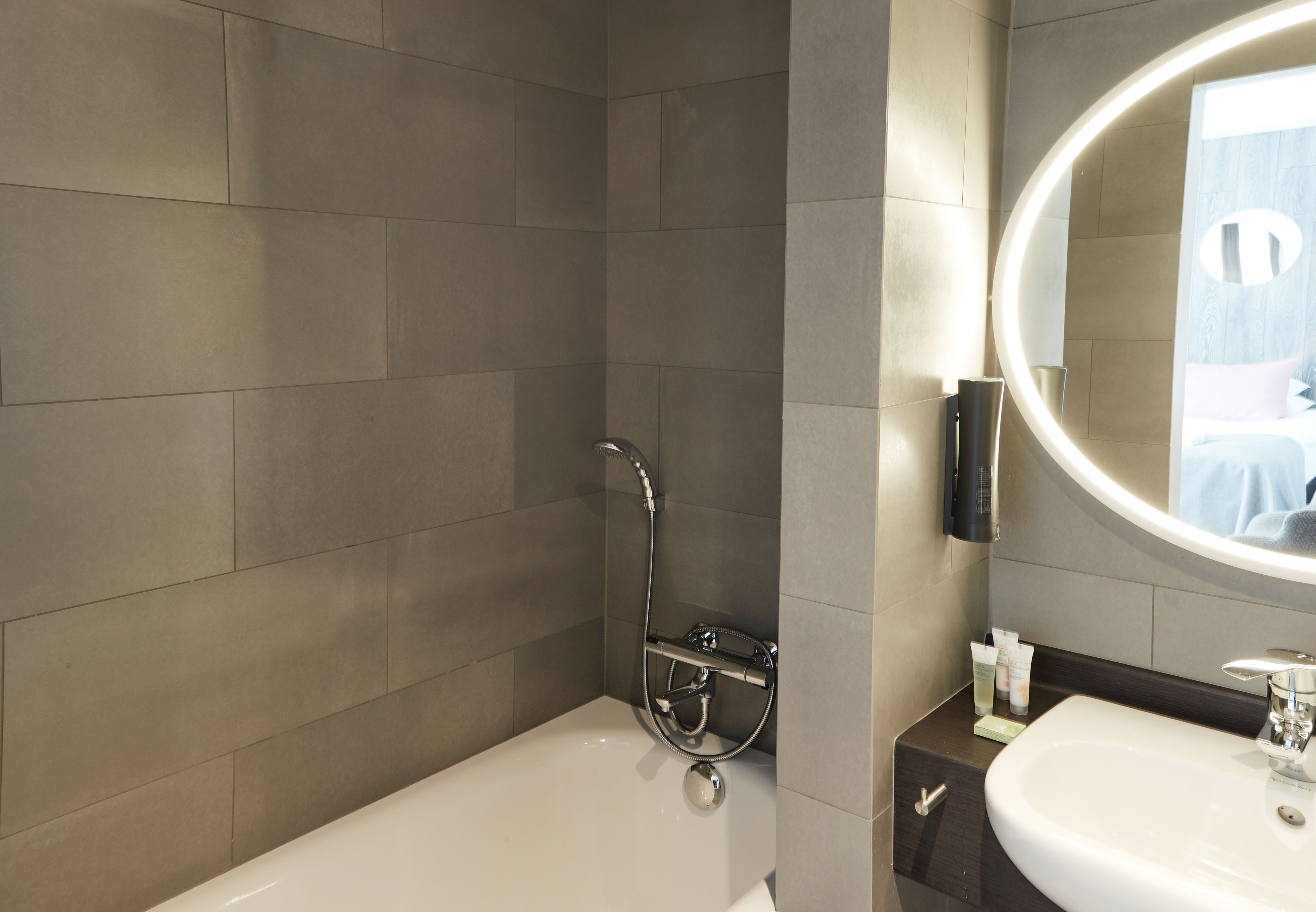 Double or Twin Deluxe