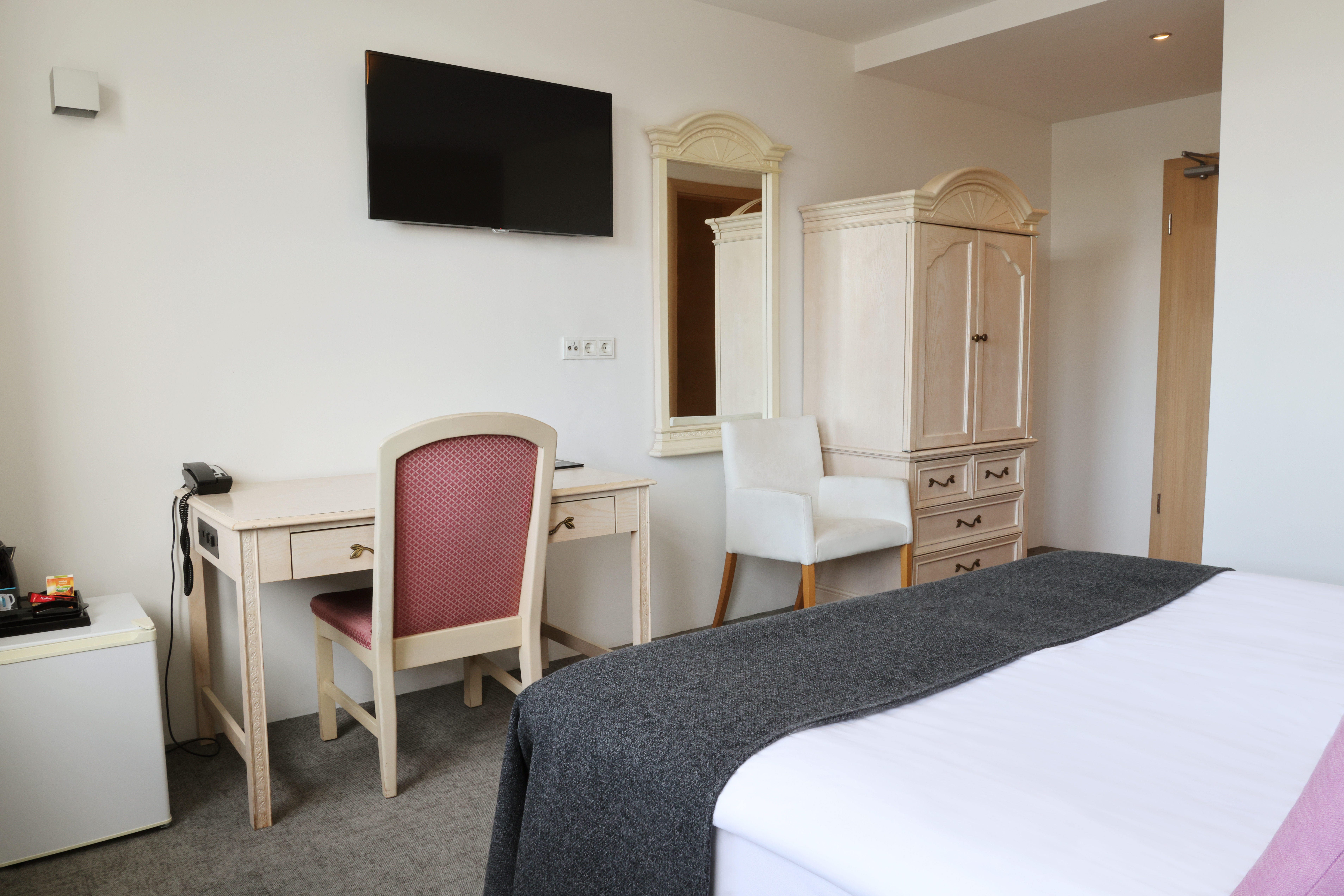 Double or Twin Economy