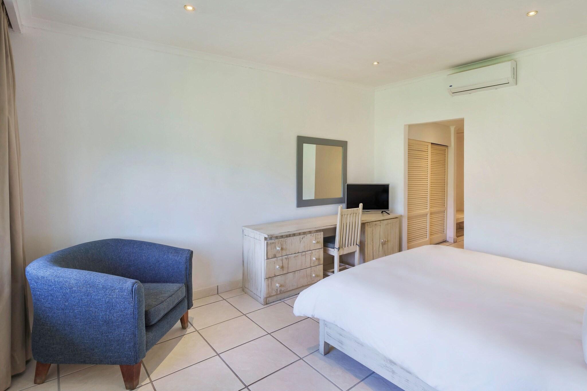 Double Garden View King Bed