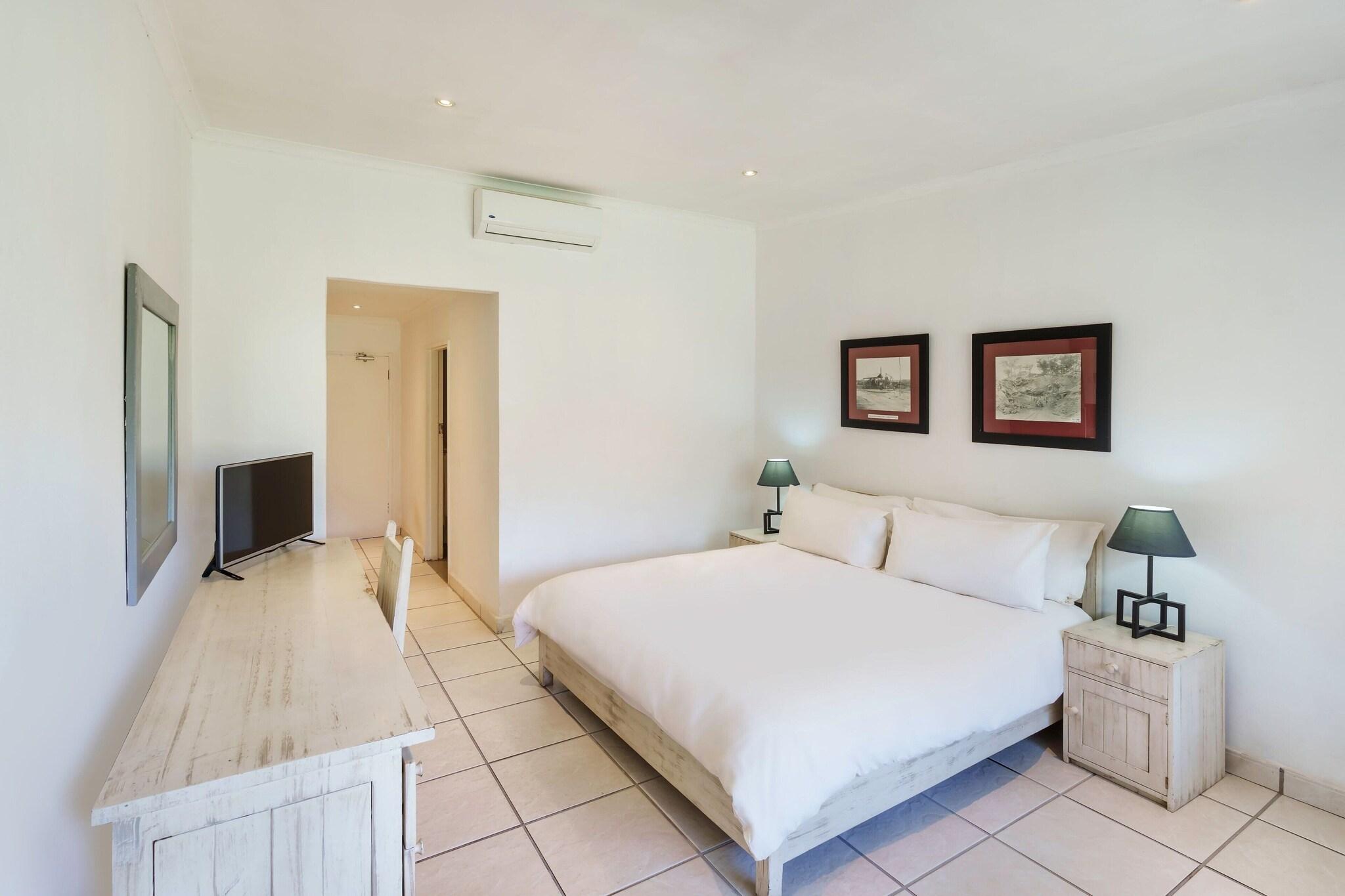 Double Garden View King Bed
