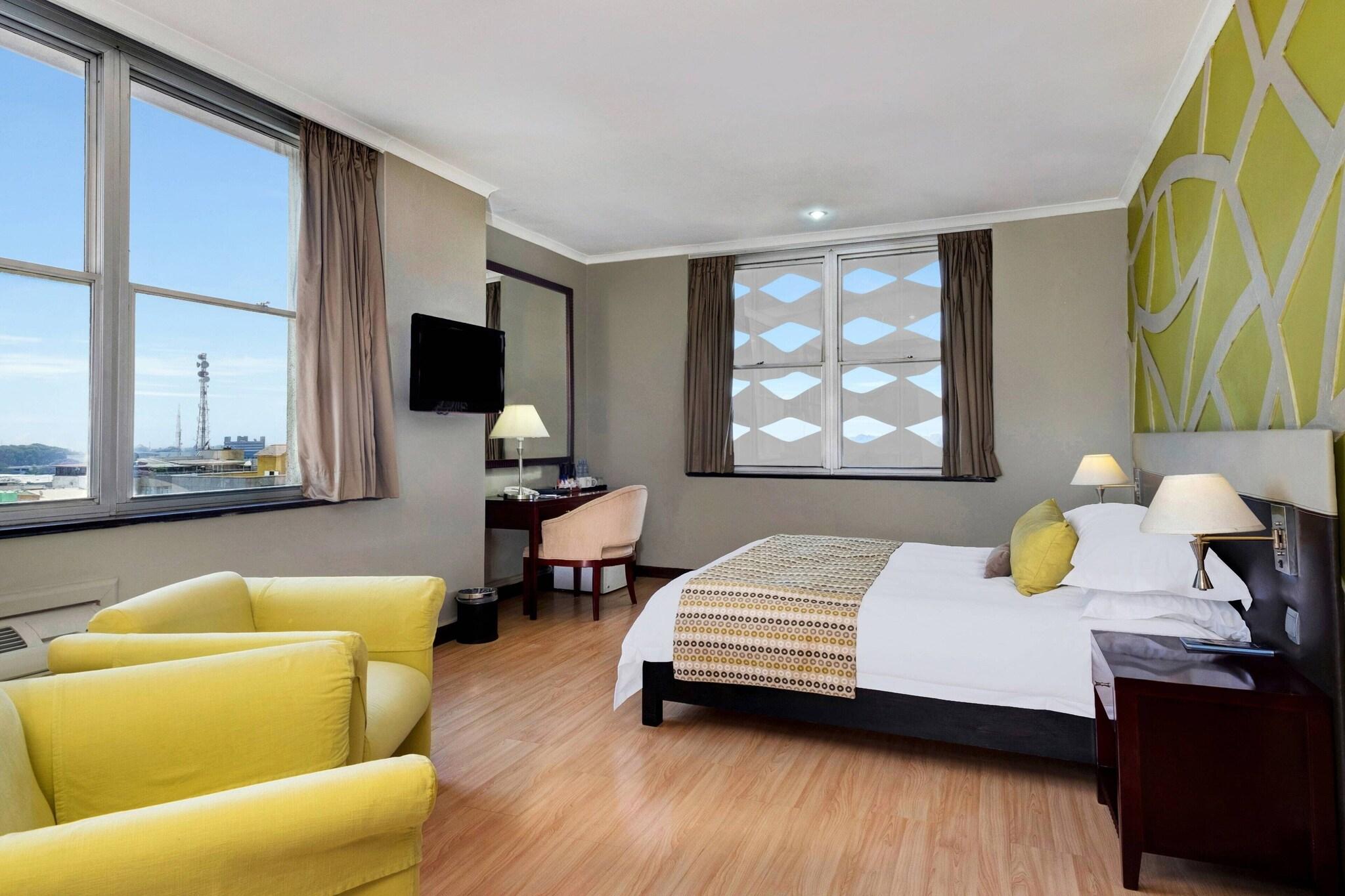 Suite City View King Bed