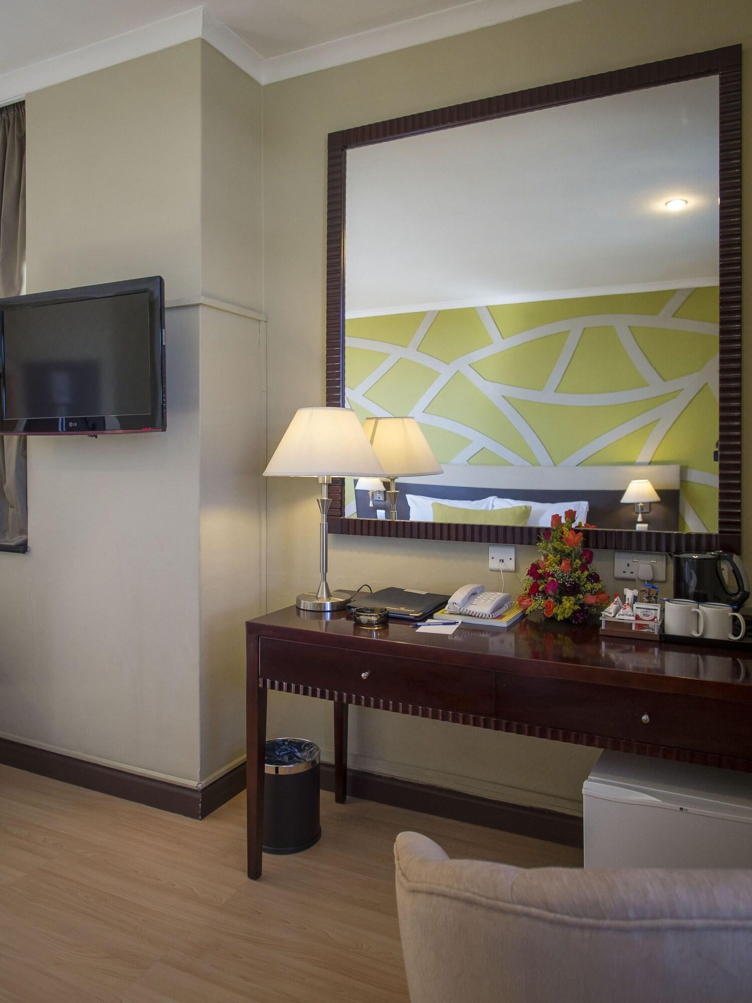 Double City View King Bed